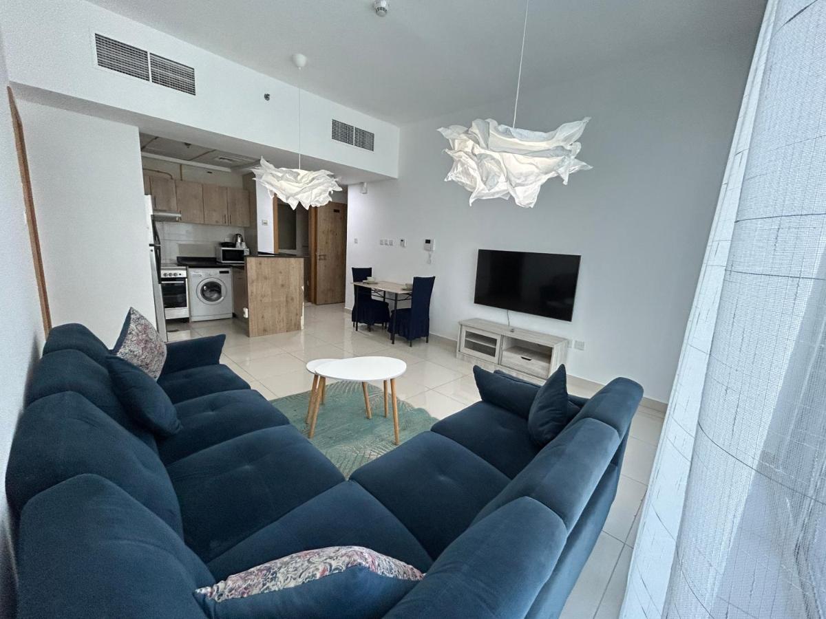 Golden Stay Vacation Homes continental tower marina