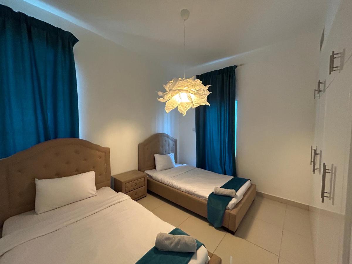 Golden Stay Vacation Homes continental tower marina