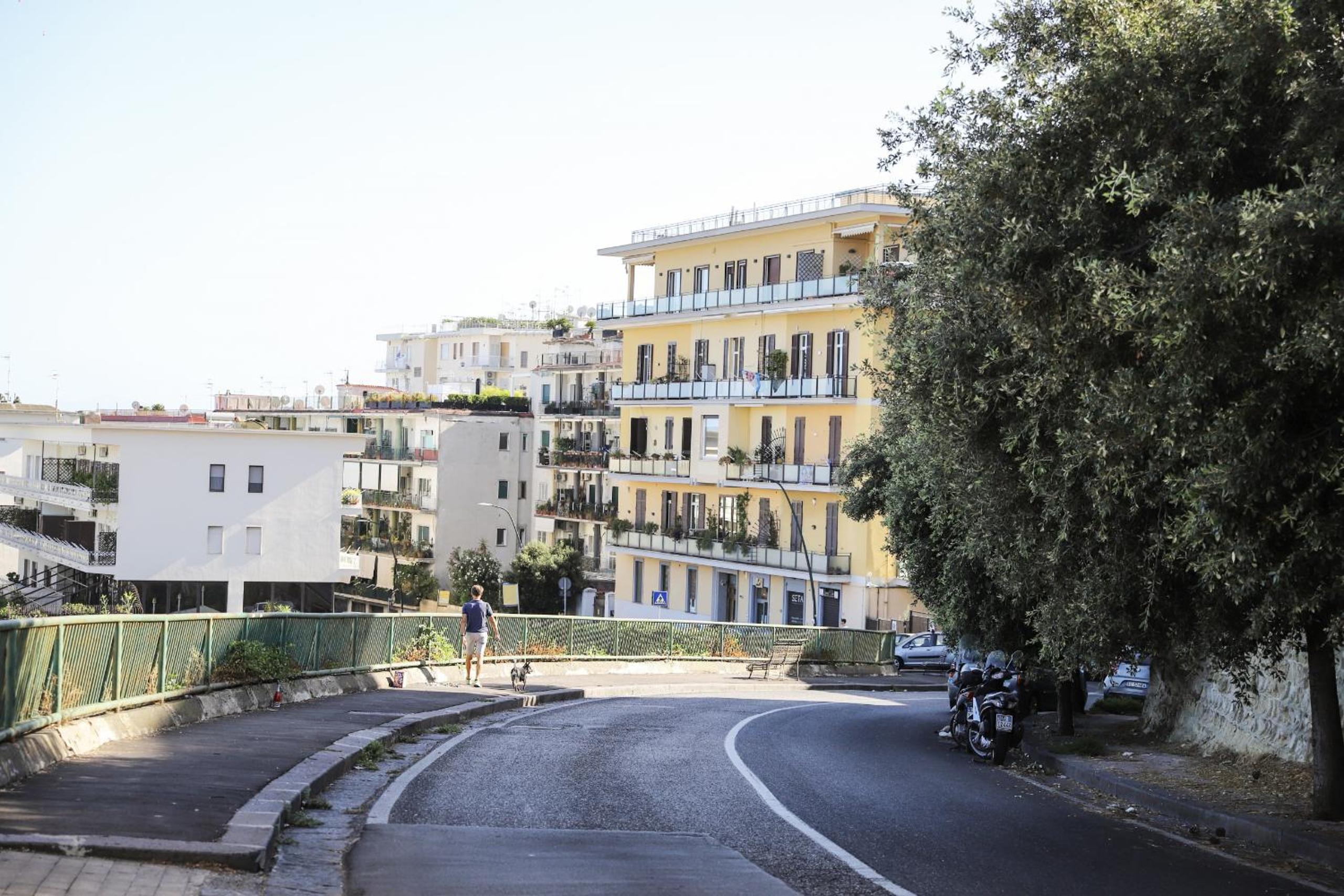 Una terrazza sul Golfo di Napoli by Wonderful Italy