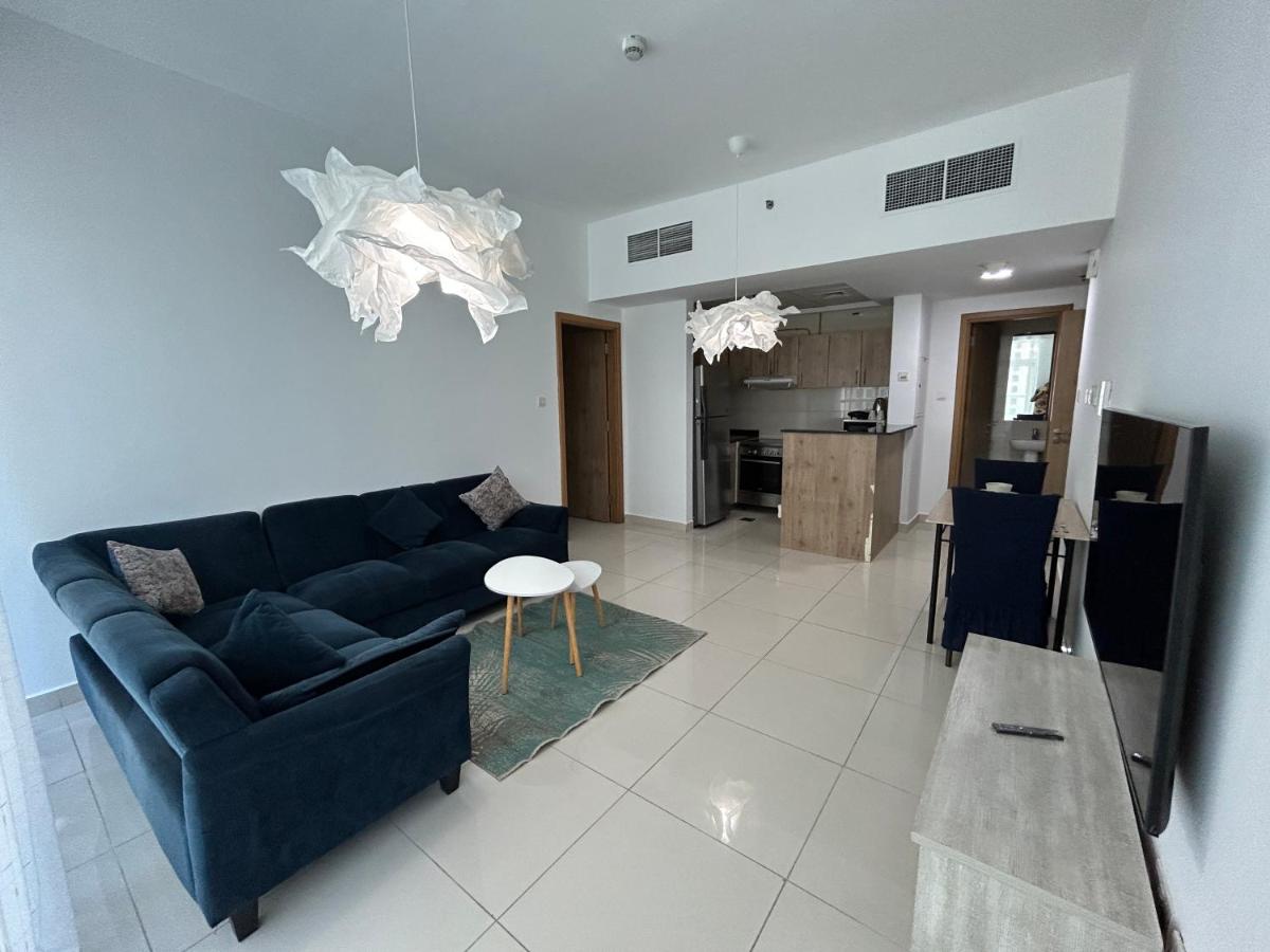 Golden Stay Vacation Homes continental tower marina