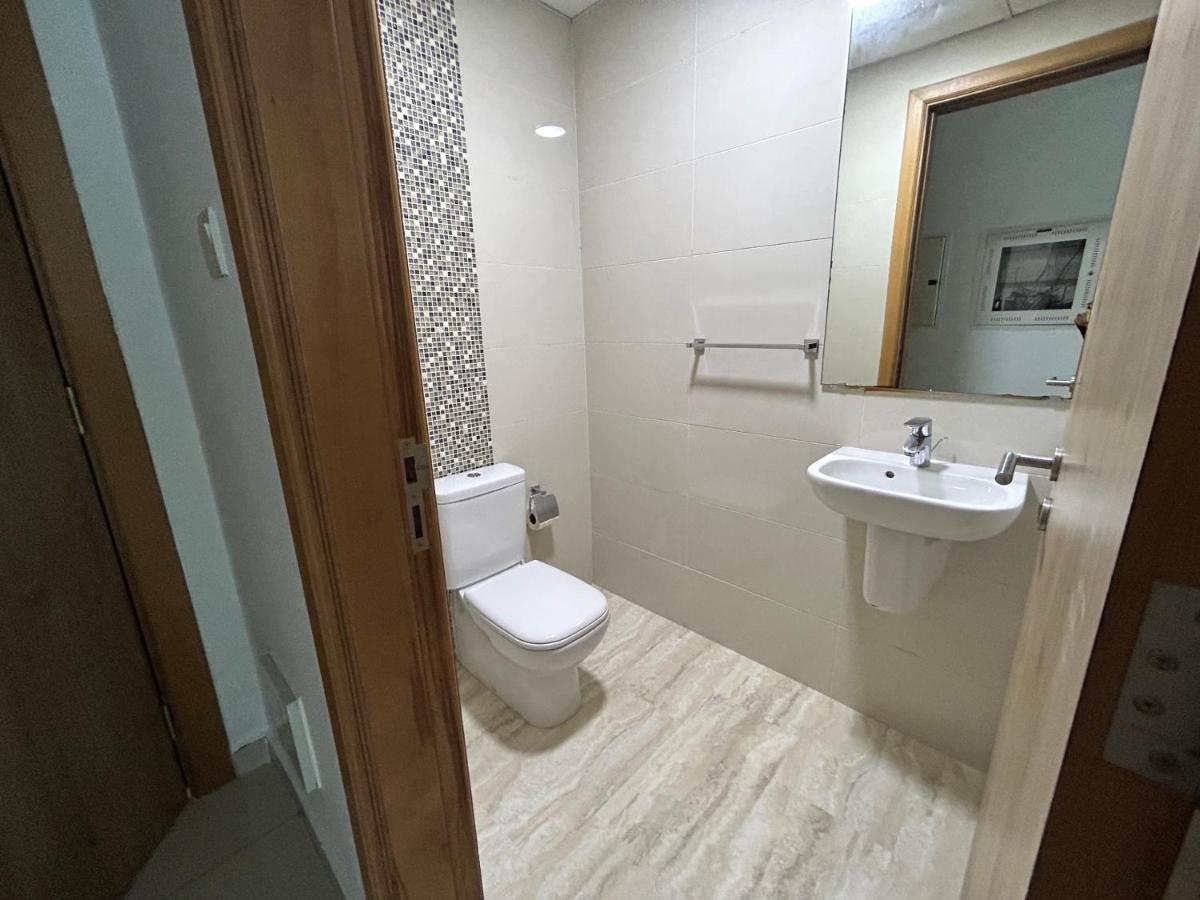 Golden Stay Vacation Homes continental tower marina