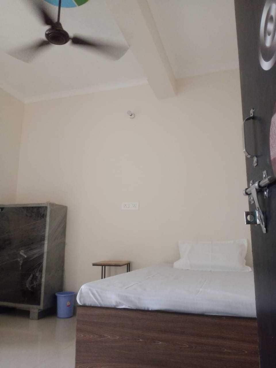 Hotel O Bhavya Guest House