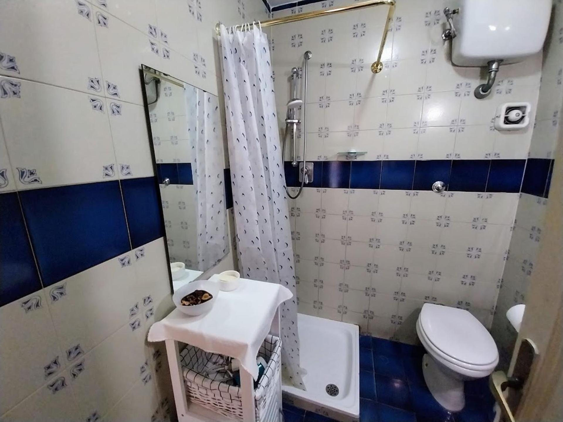 L'Atelier Vedi Napoli ai tuoi piedi