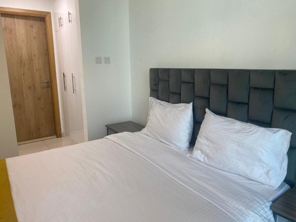 Golden Stay Vacation Homes continental tower marina