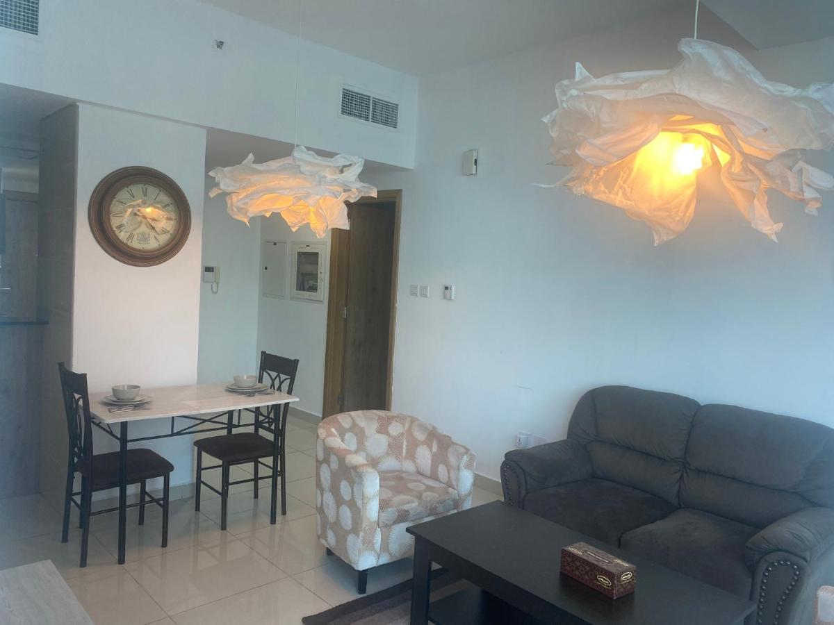 Golden Stay Vacation Homes continental tower marina