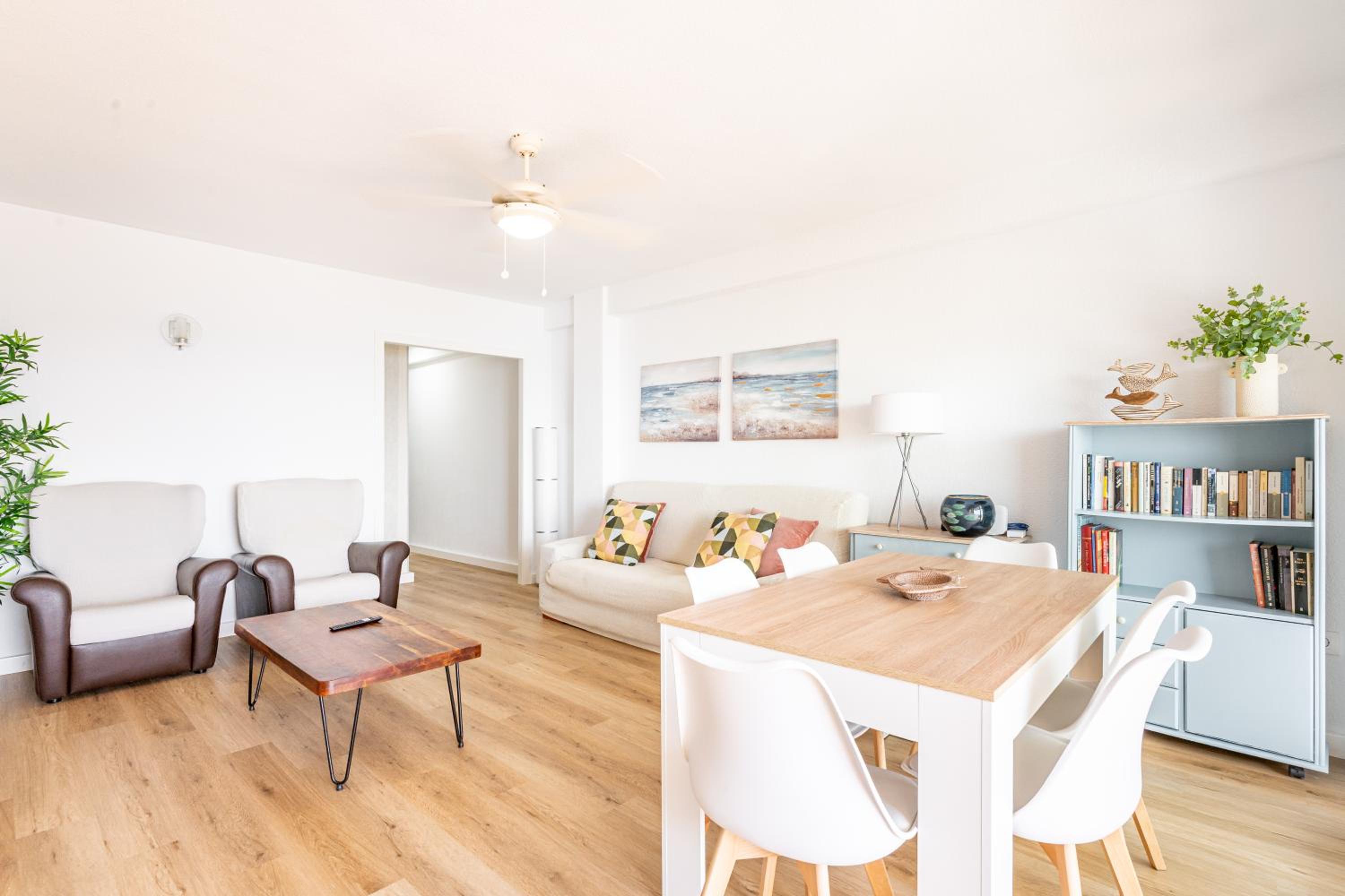Apartaments Paseo Marítimo by Expoholidays