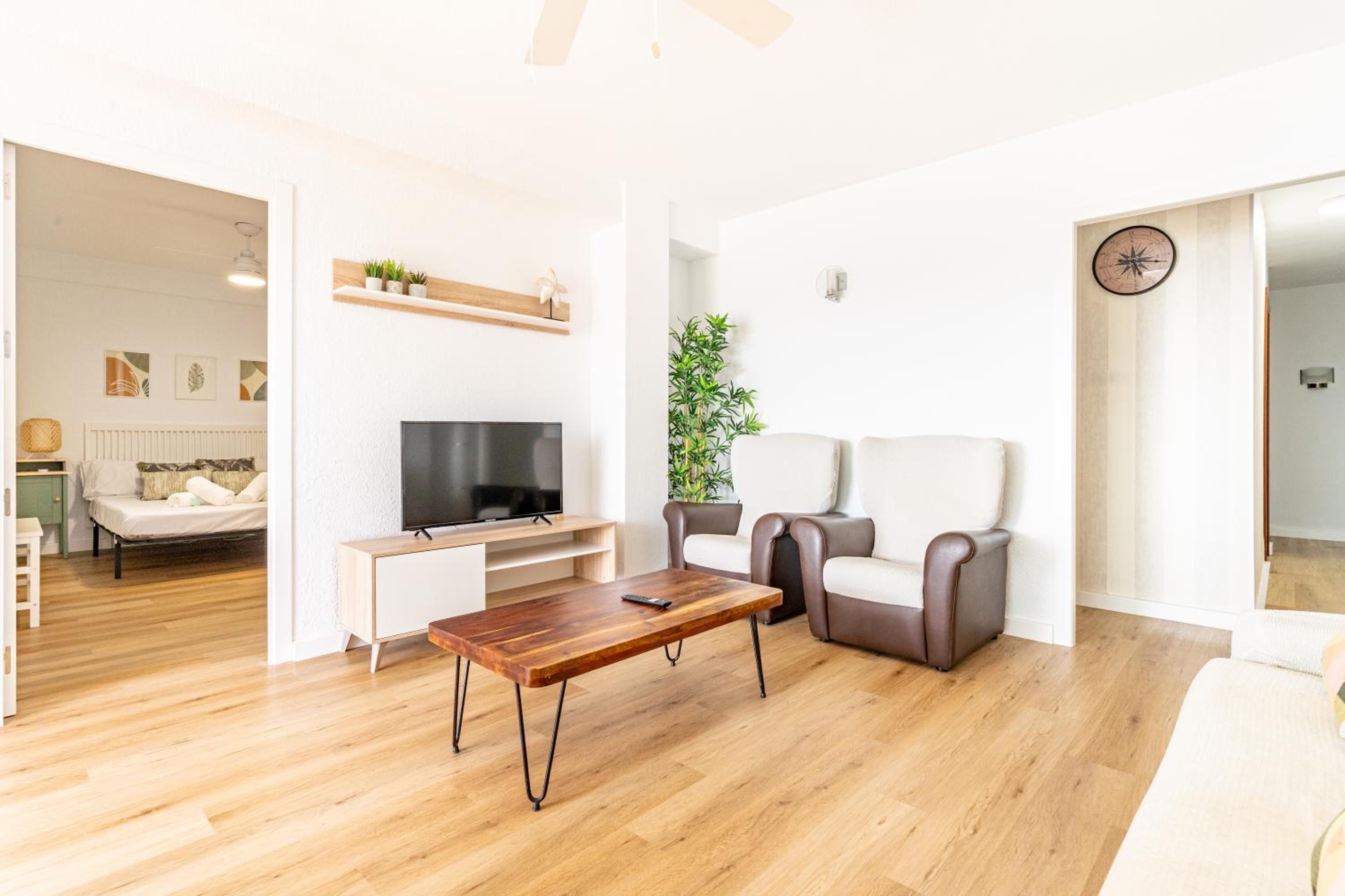 Apartaments Paseo Marítimo by Expoholidays