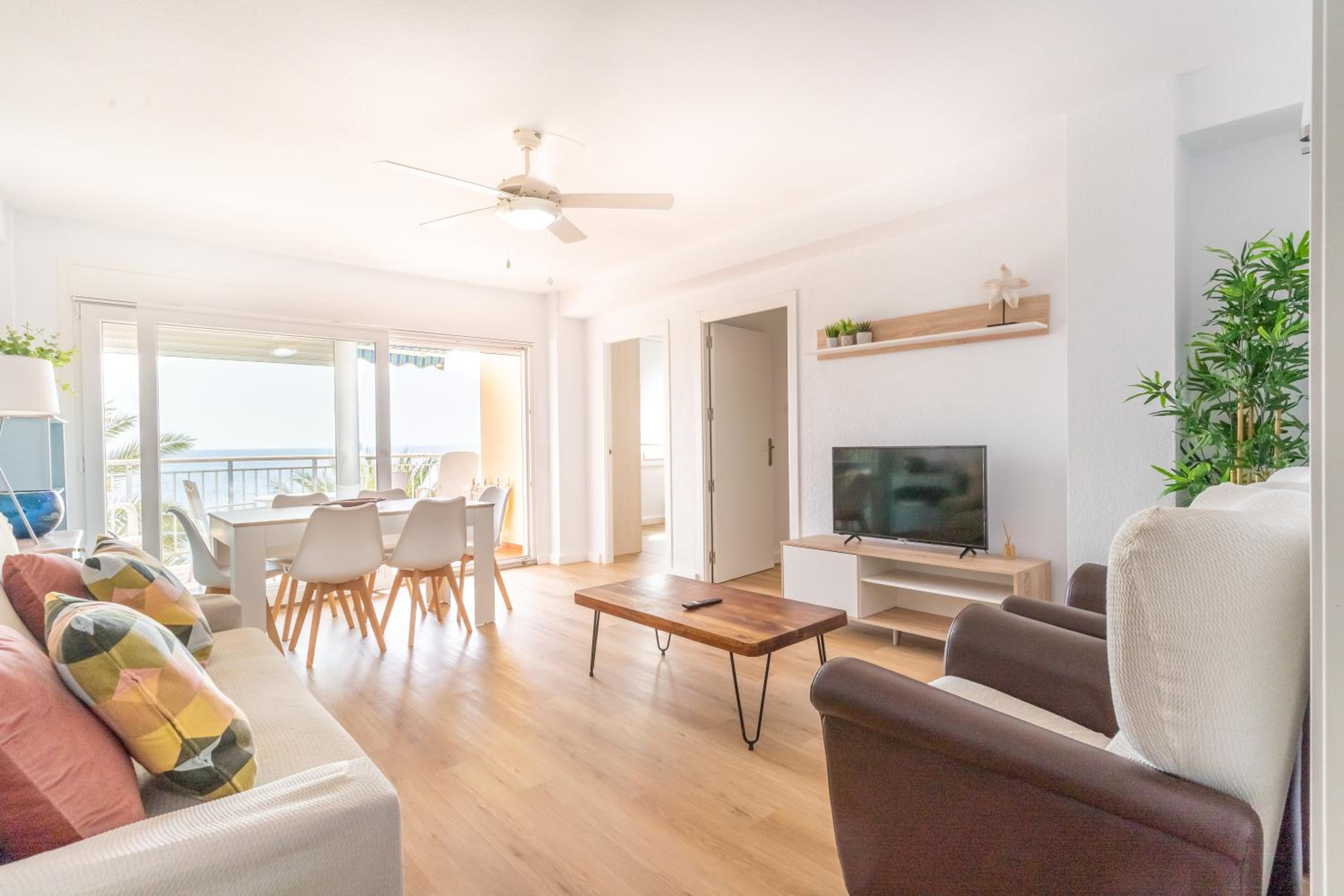 Apartaments Paseo Marítimo by Expoholidays