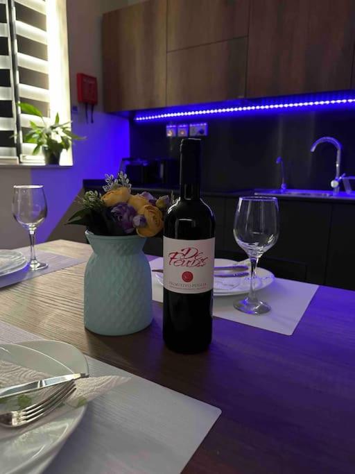 A Brand New Stunning Penthouse with BBQ area view 5