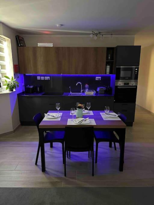 A Brand New Stunning Penthouse with BBQ area view 4