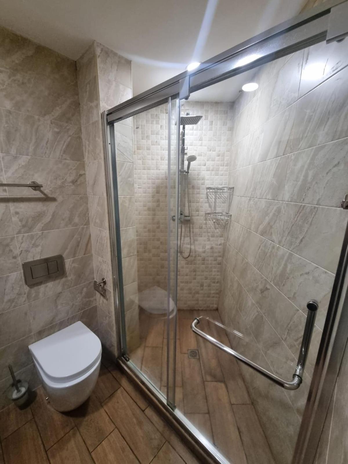 Red Ararat apartments