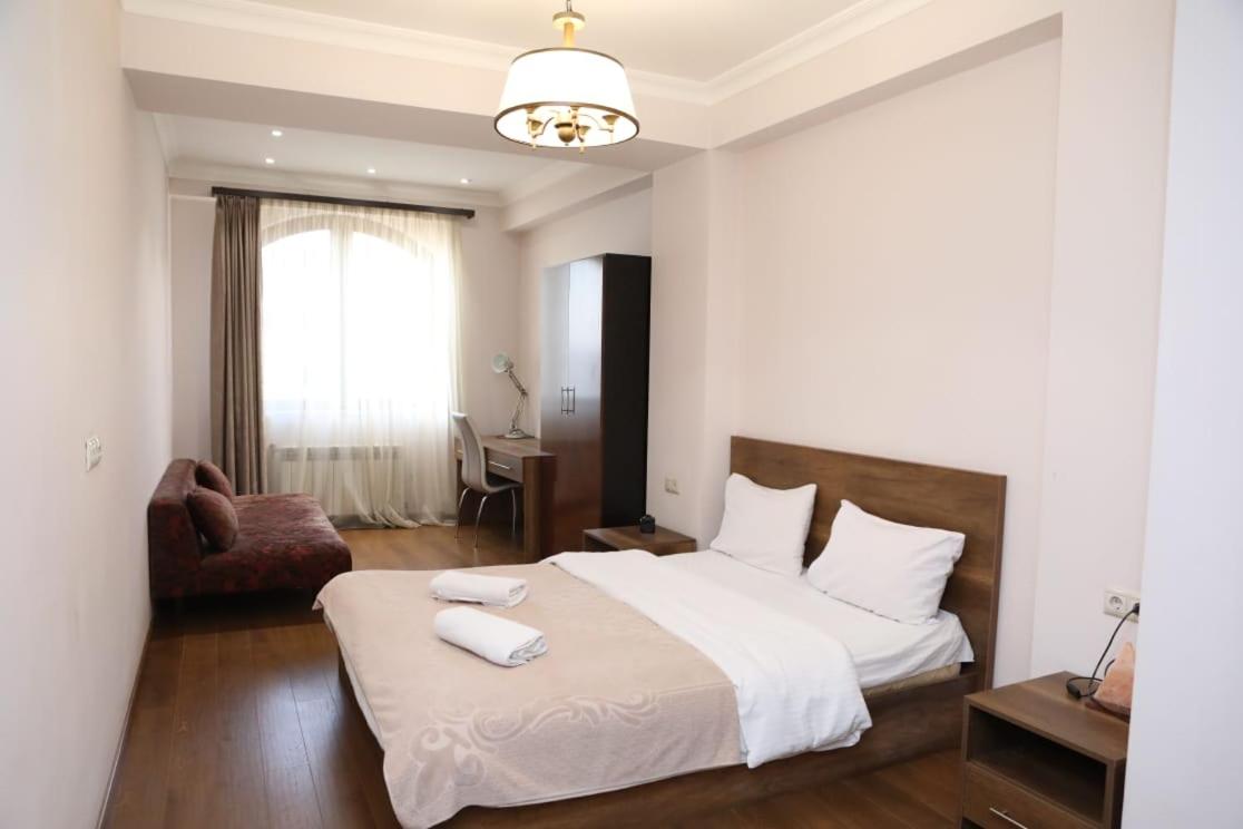 Red Ararat apartments