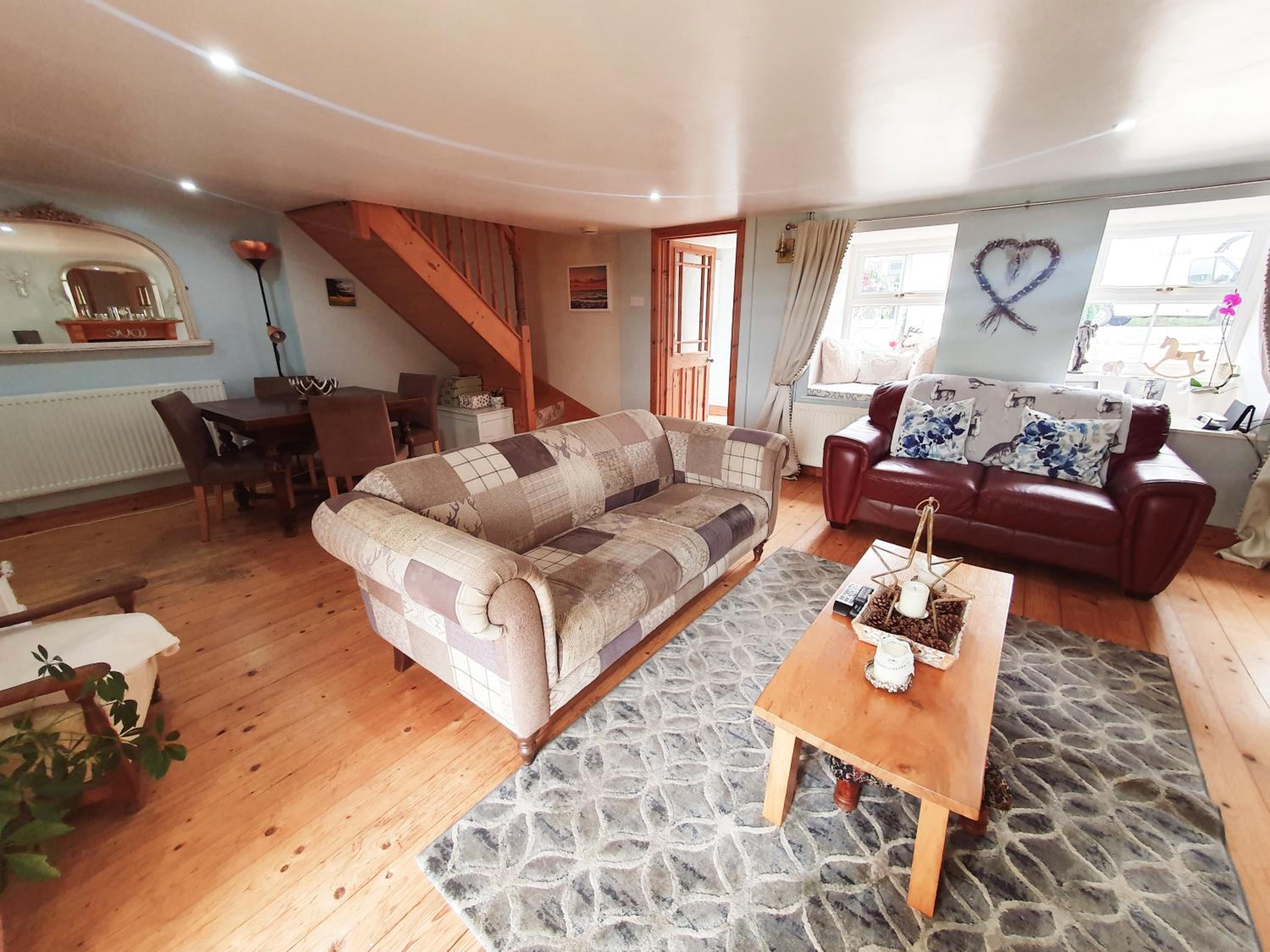 Cute Quirky Cottage view 4