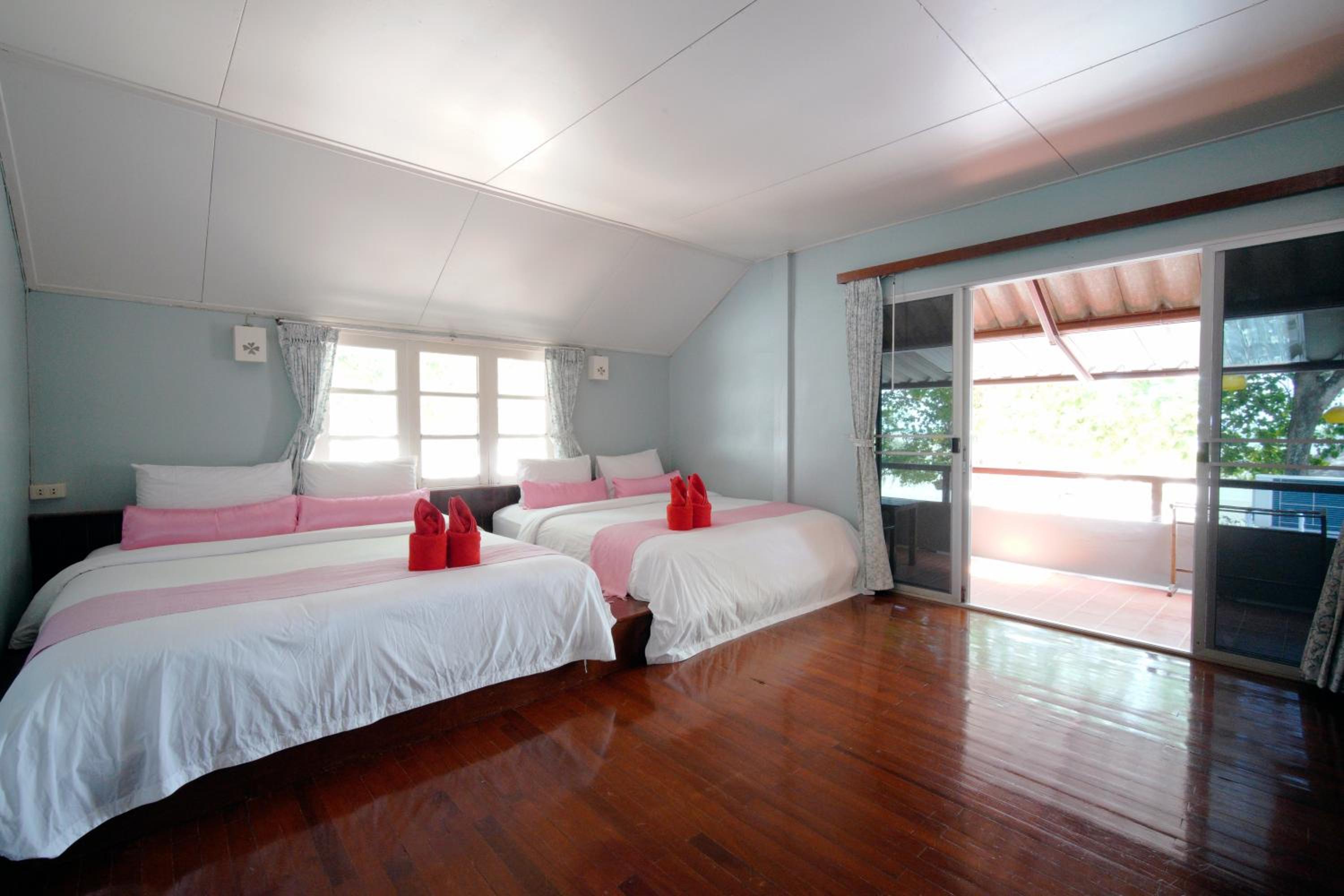 Villa Cha Cha Chaolao Beach Resort
