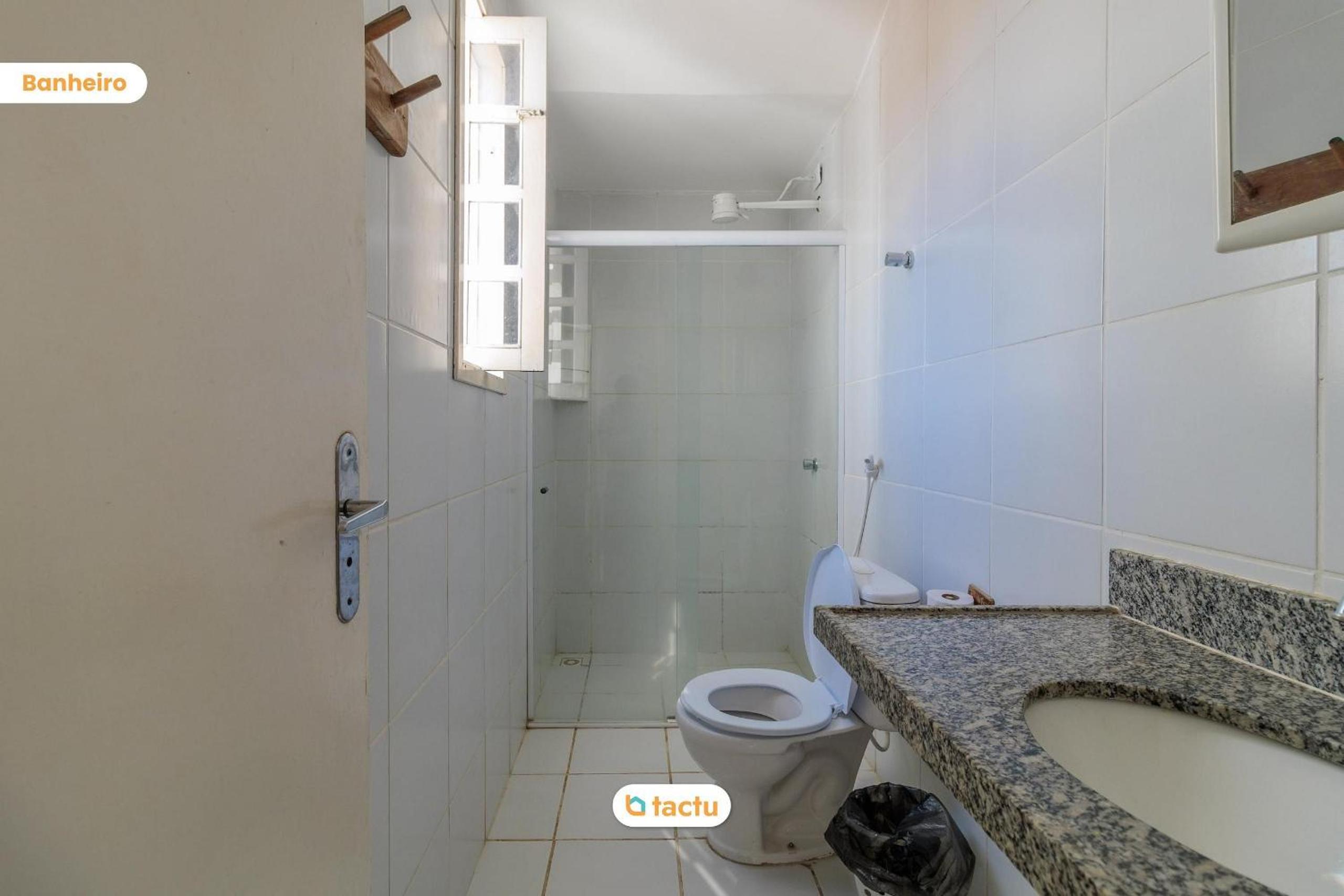 Triplex com piscina no Porto das Dunas Tactu