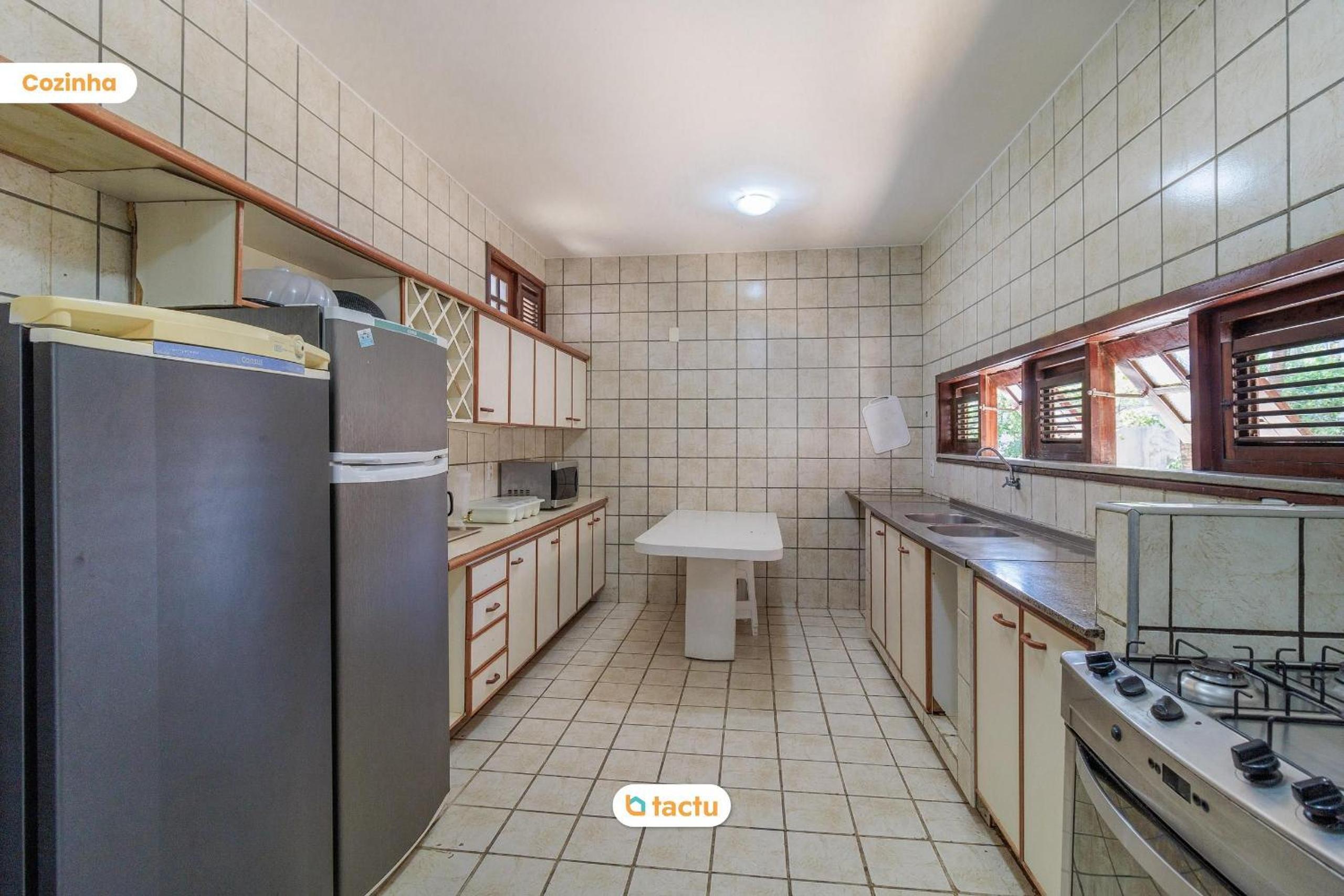 Casa Memphis no Porto das Dunas com Piscina