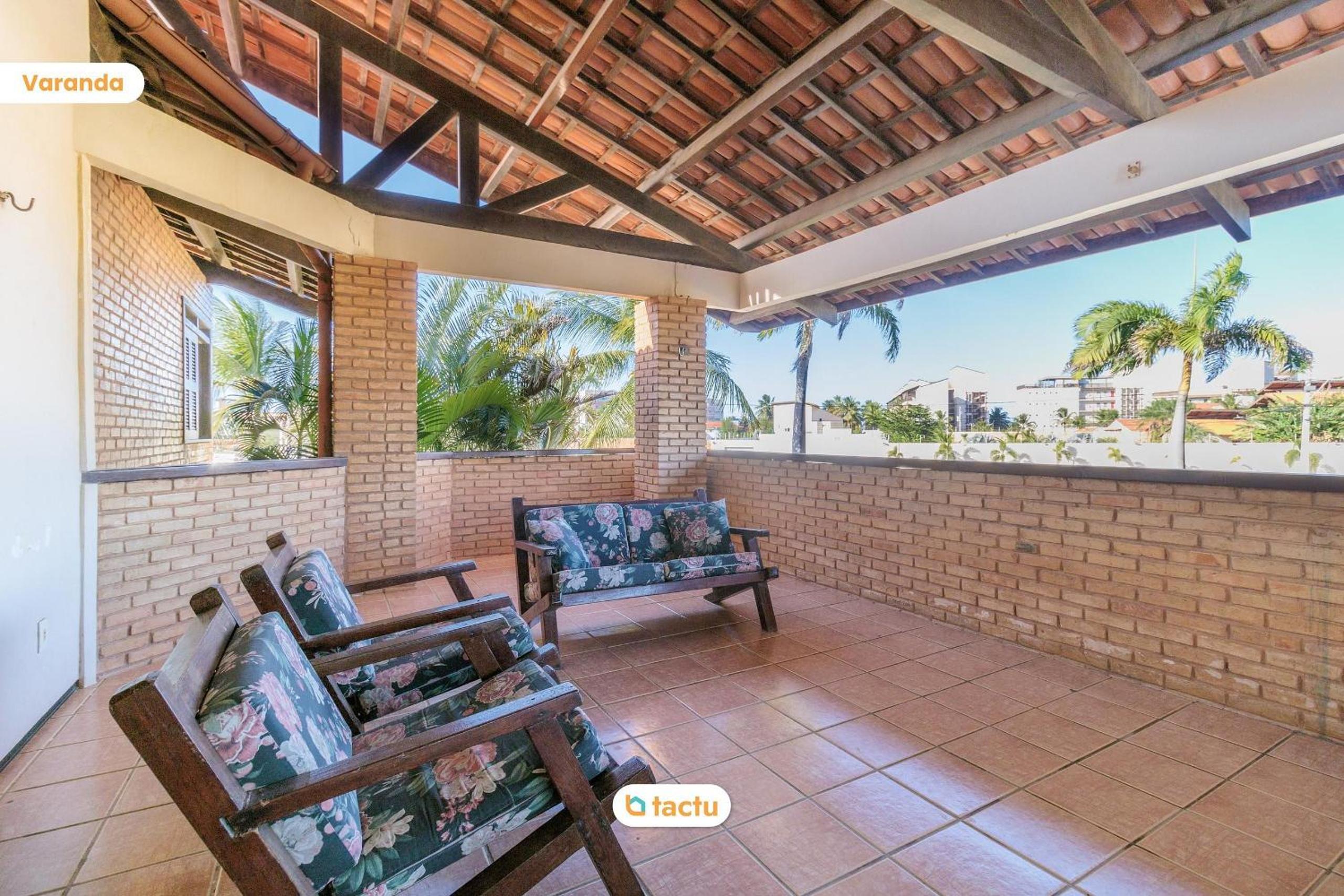 Casa Memphis no Porto das Dunas com Piscina