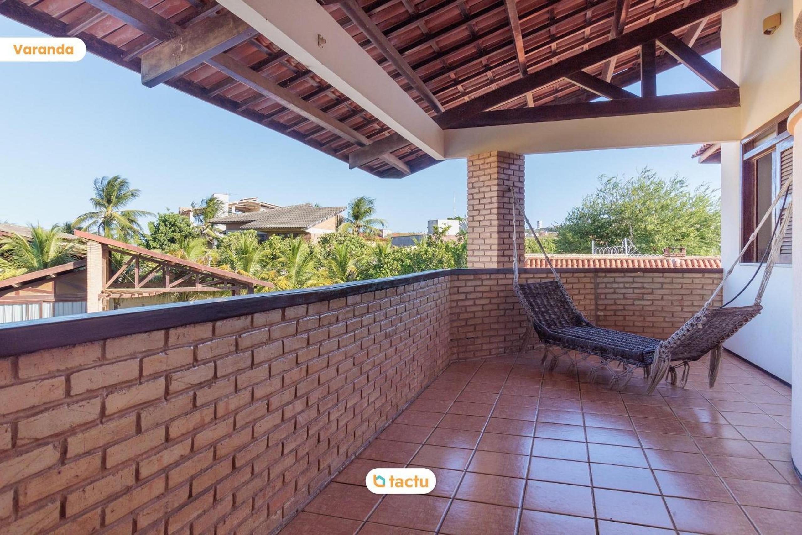 Casa Memphis no Porto das Dunas com Piscina