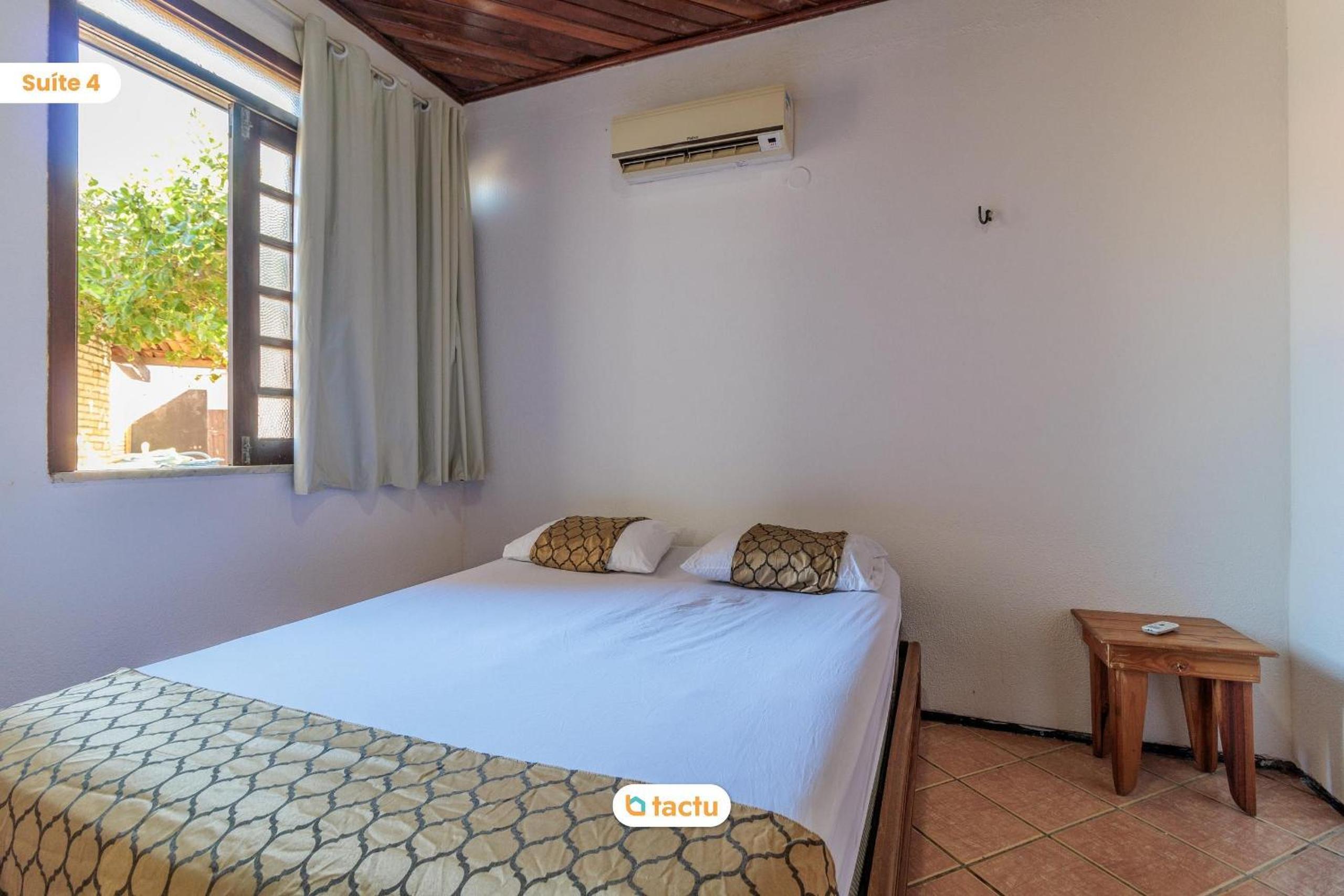 Casa Memphis no Porto das Dunas com Piscina