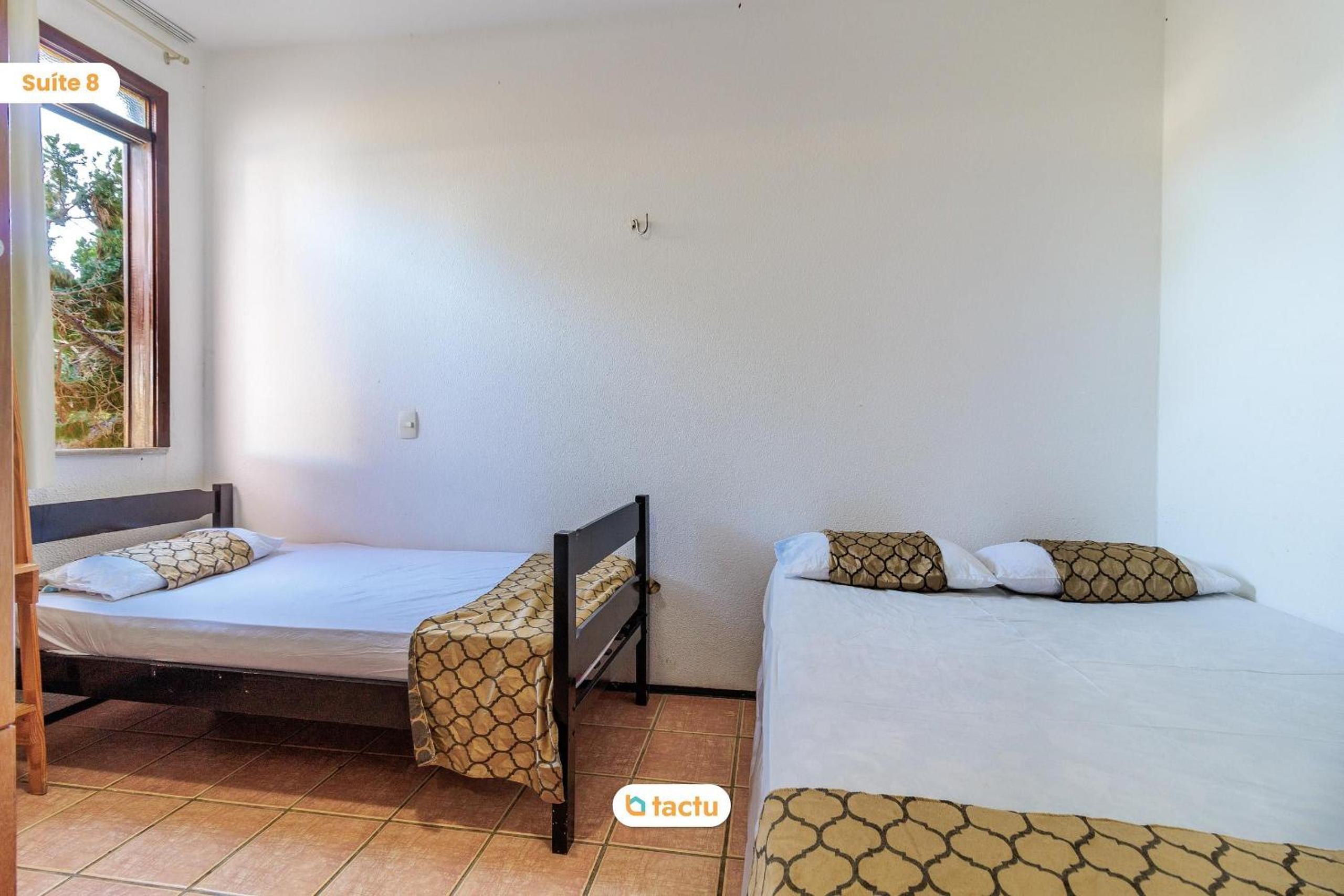 Casa Memphis no Porto das Dunas com Piscina