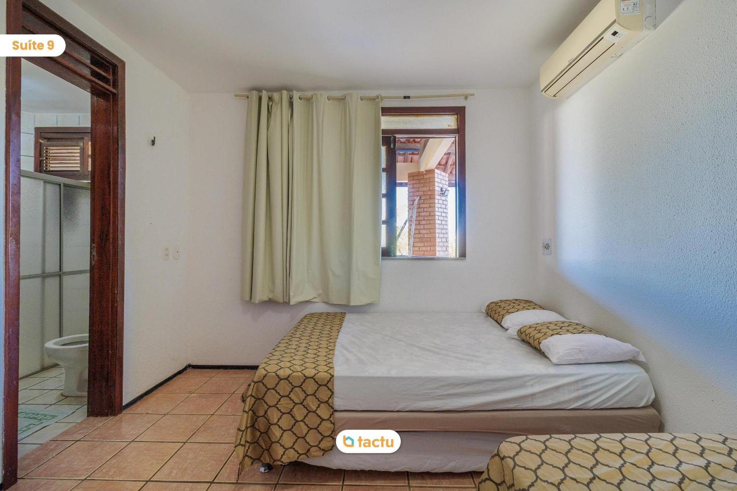 Casa Memphis no Porto das Dunas com Piscina