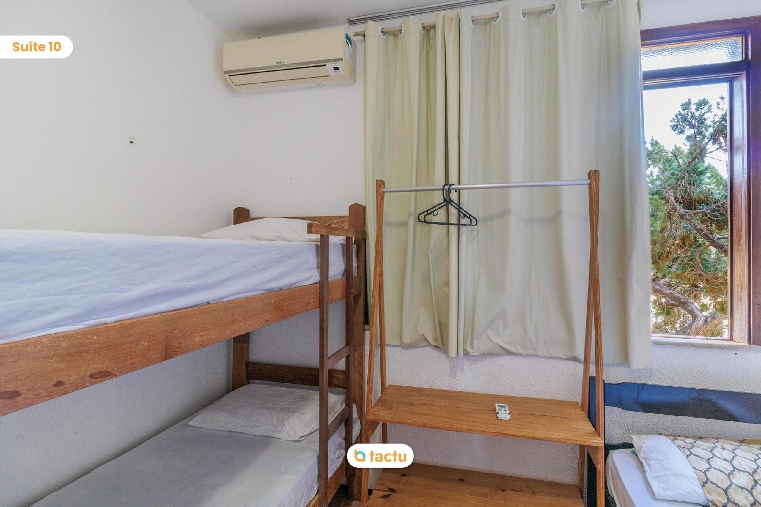 Casa Memphis no Porto das Dunas com Piscina