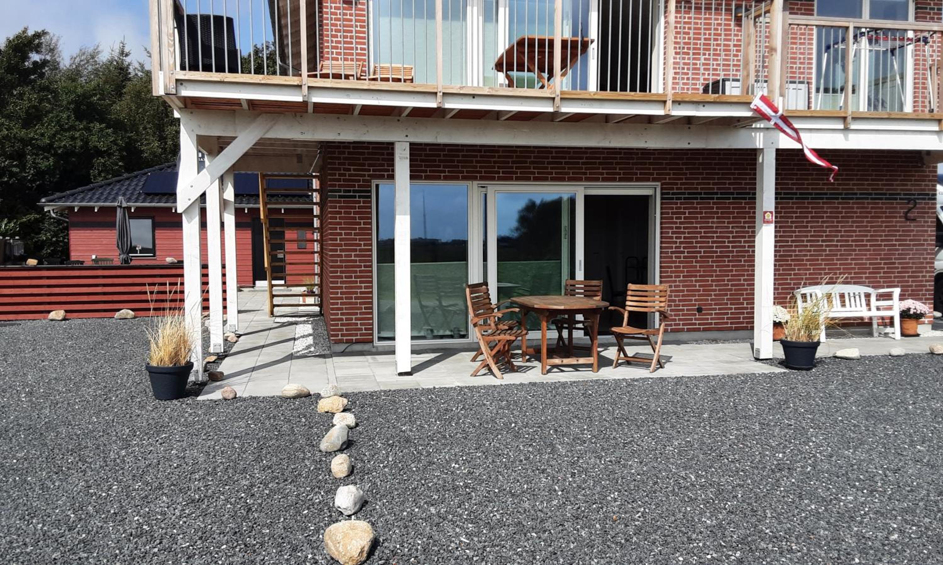 Villa-Amby