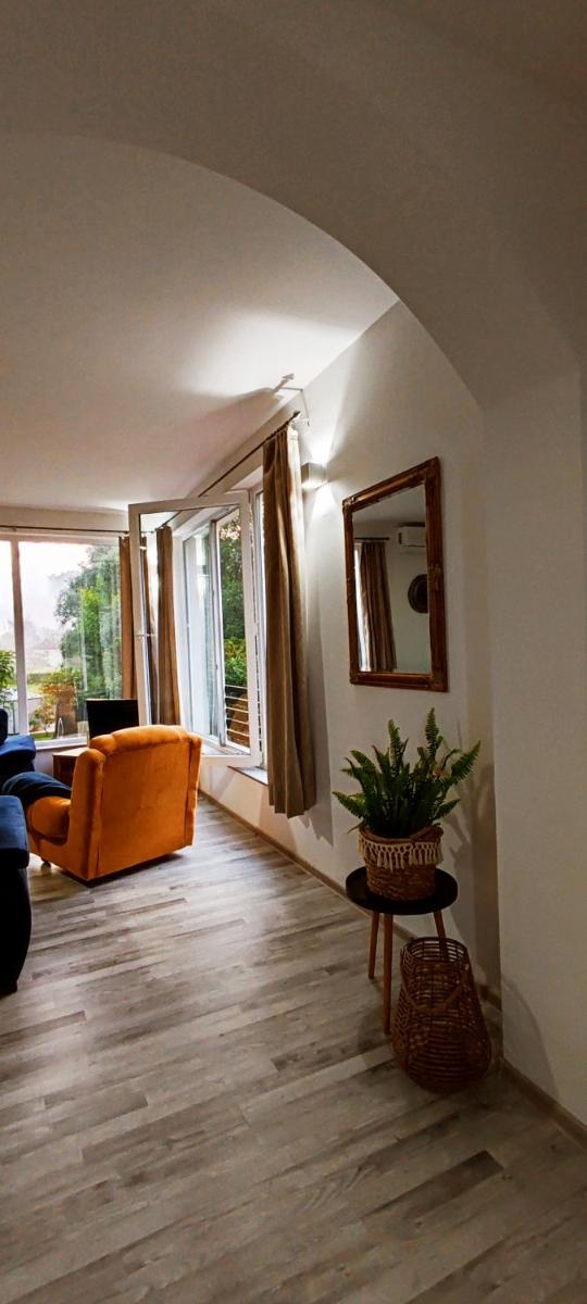 Anur Apartment