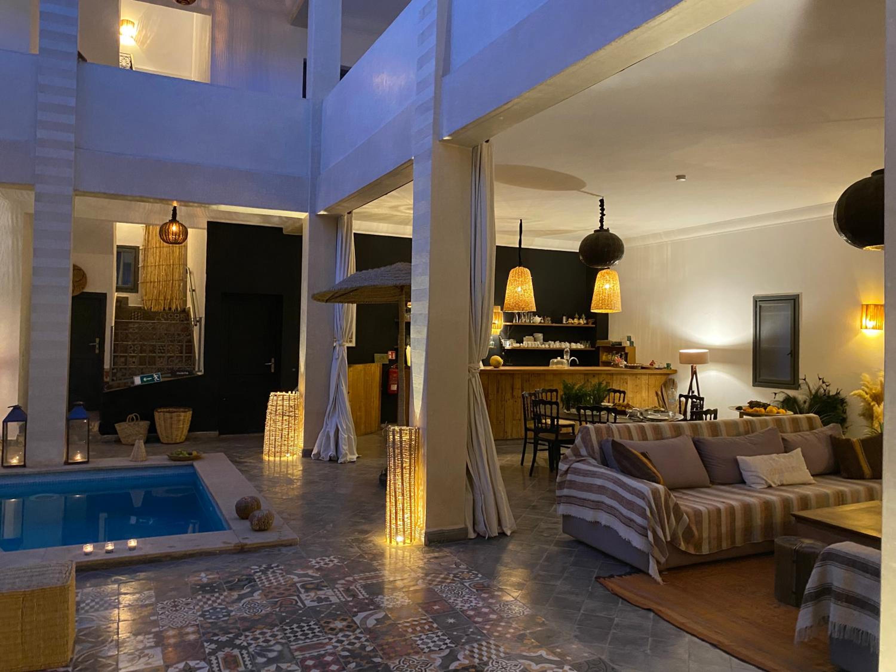 lounge