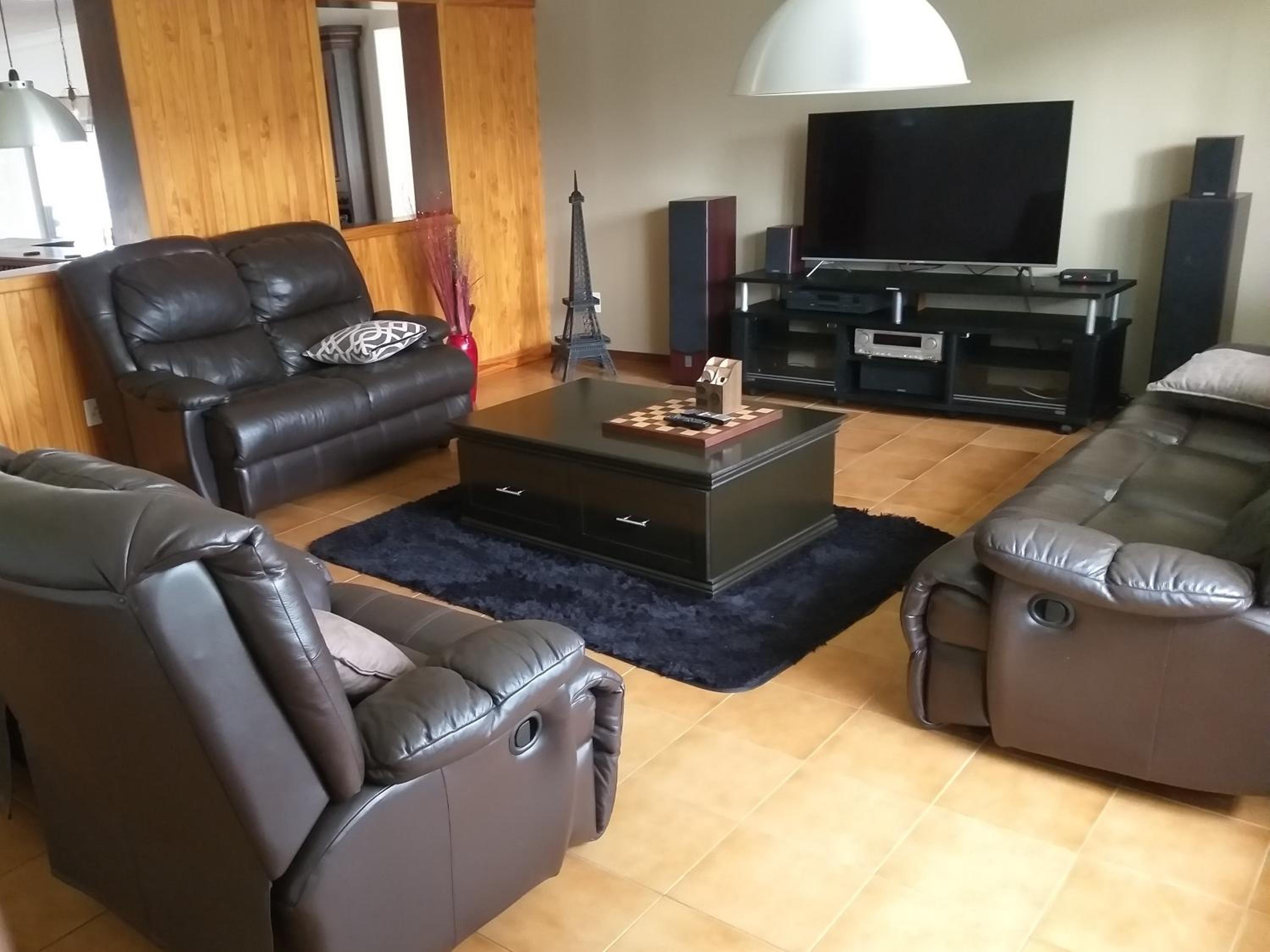 8 Austin Street Accommodation view 4