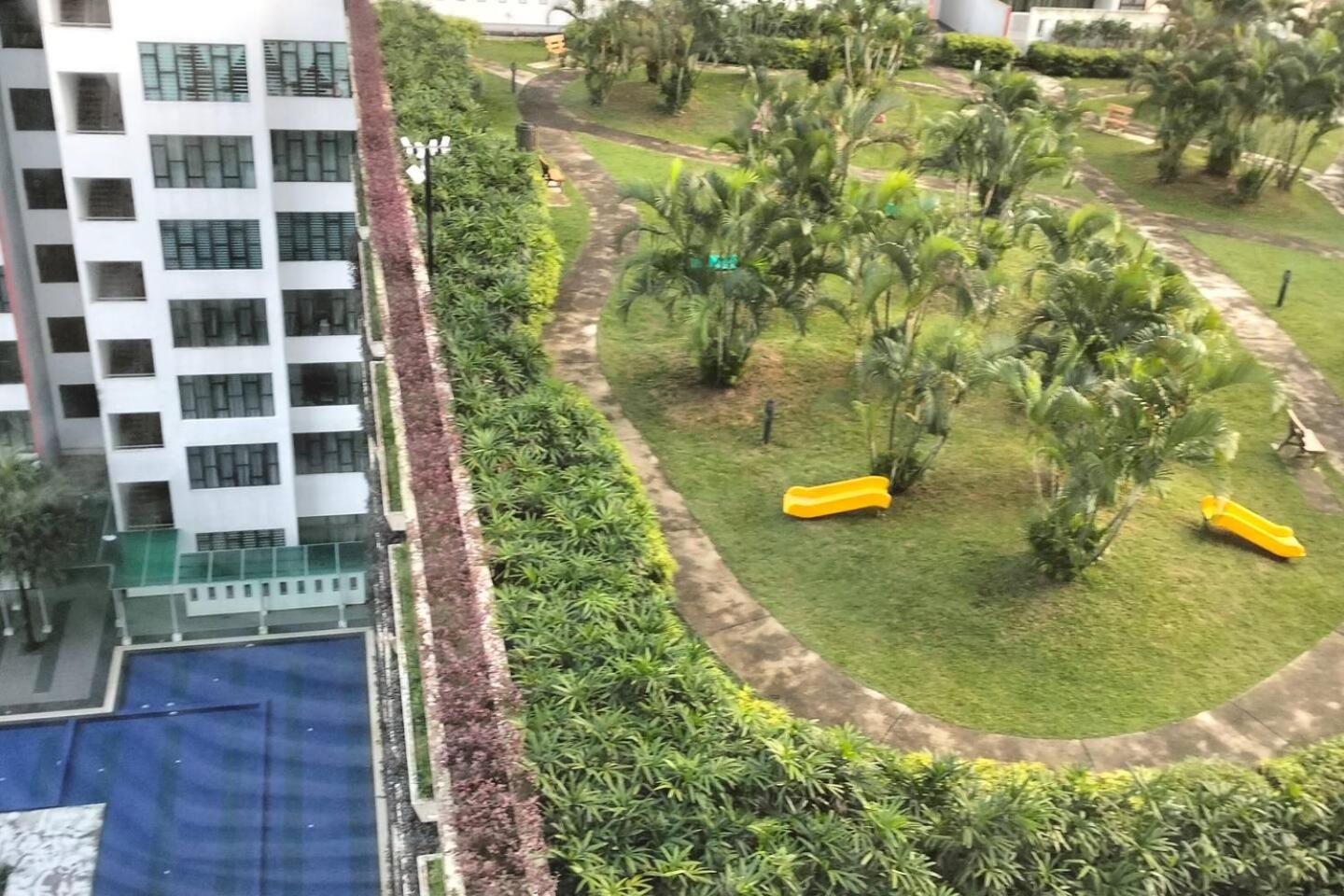 JB Austin Perdana Tidy Simple Comfy 2BR5pax