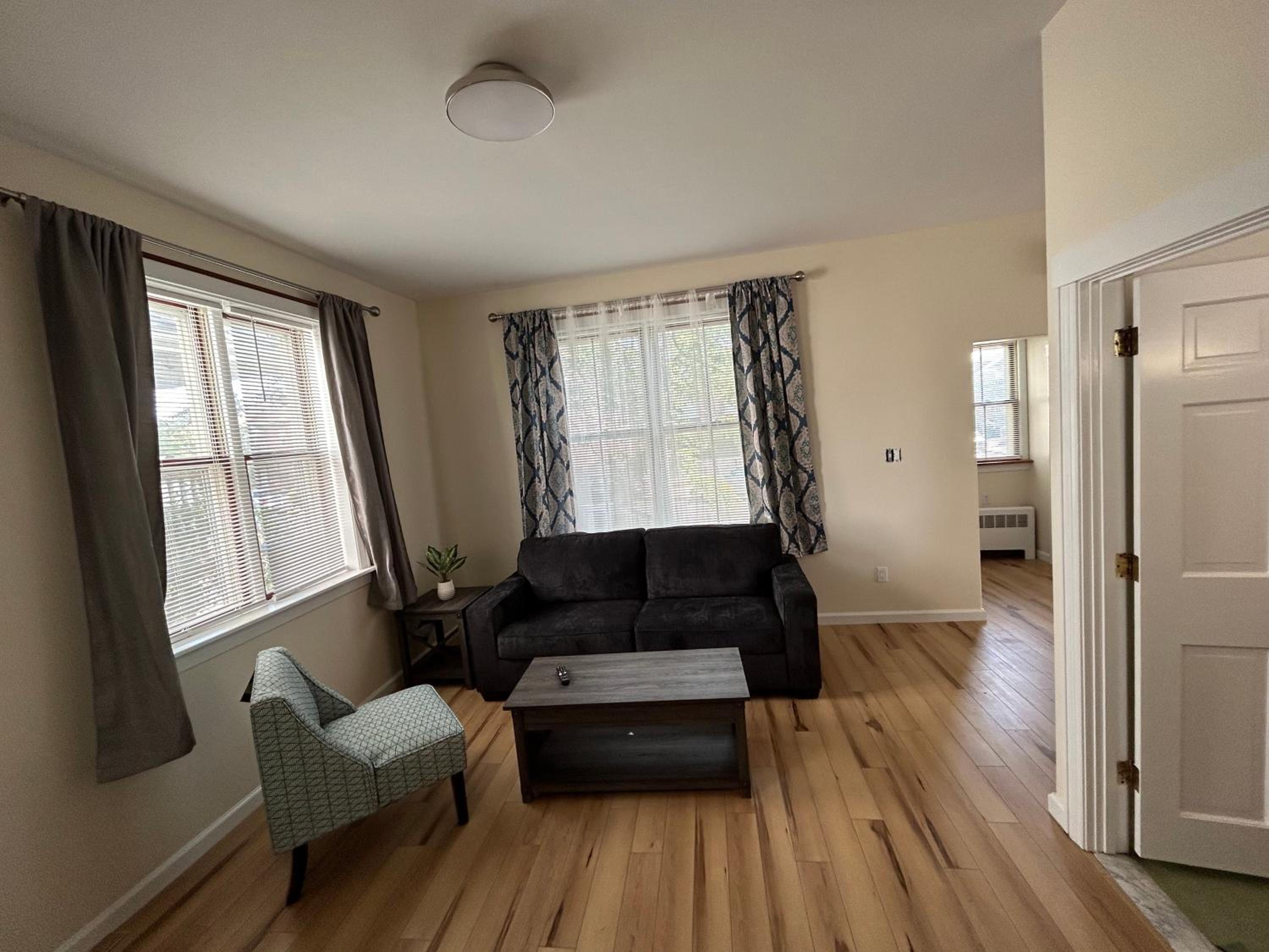 Medford Vacations - Lord Medford Apartments - Property Image 10