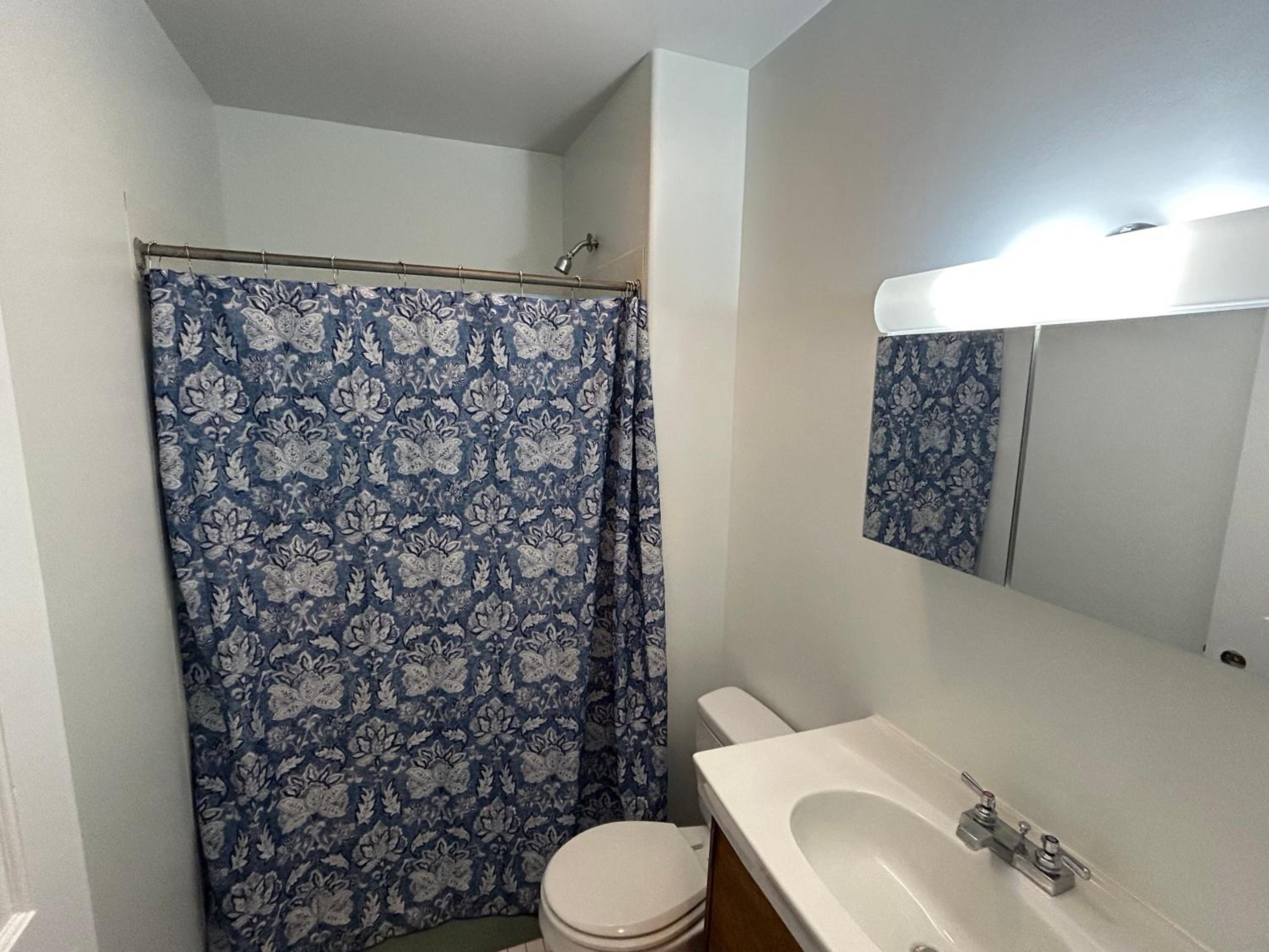 Medford Vacations - Lord Medford Apartments - Property Image 3