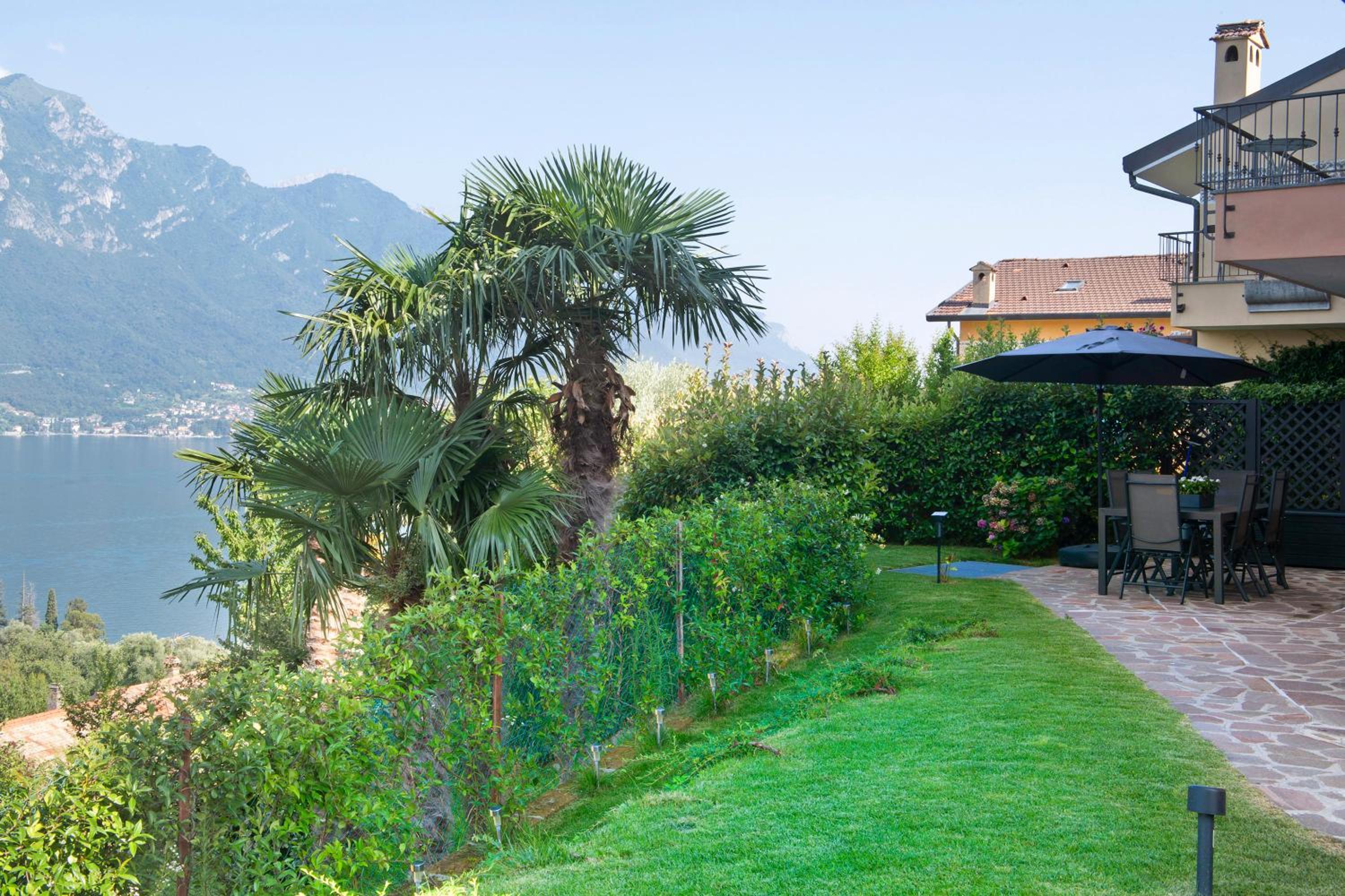 Casa Marina Bellagio private garden view 4