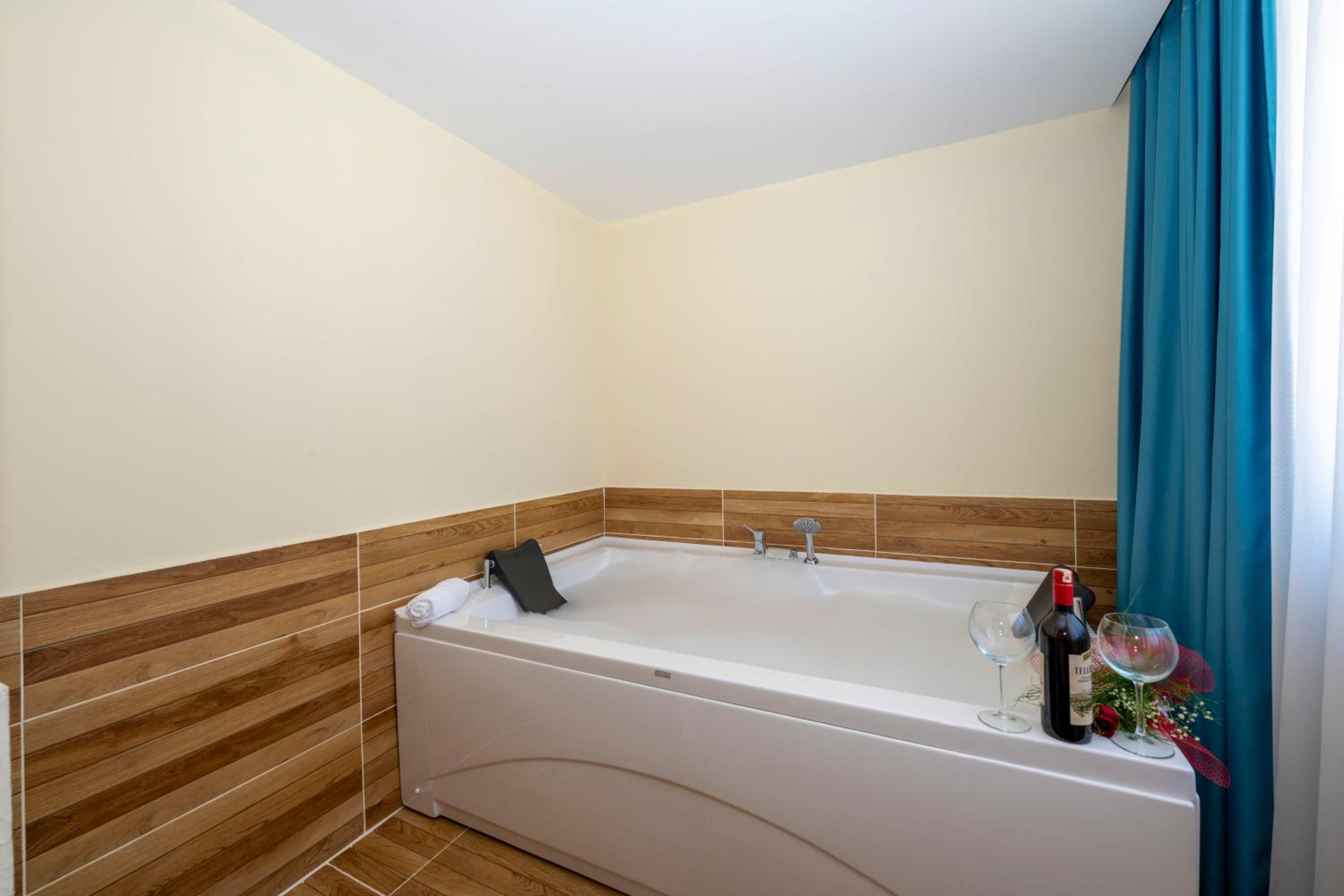 DIAMOND luxury Otel - Image 26