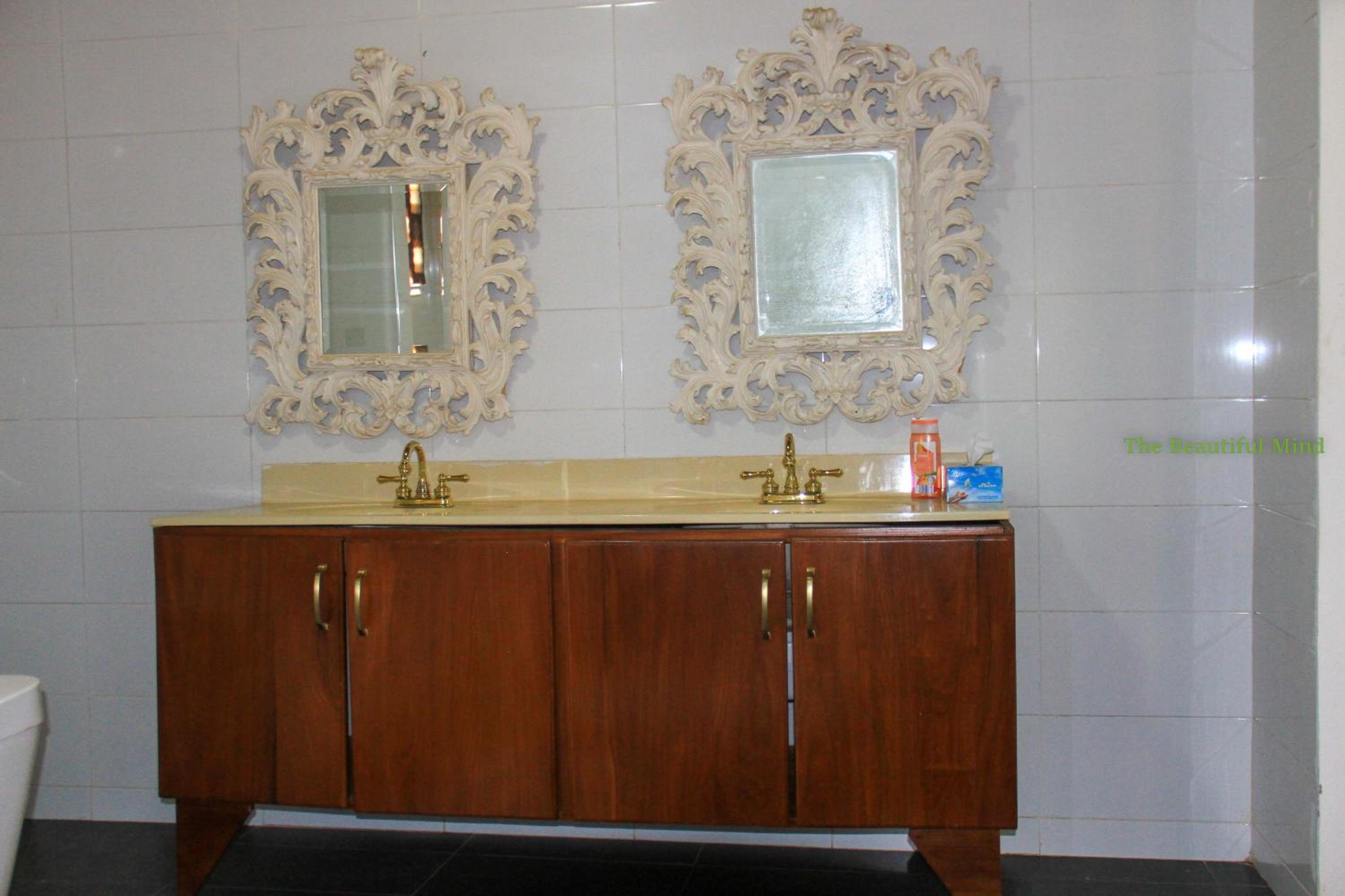 The Beautiful Mind Four Bedroom Apartment view 4