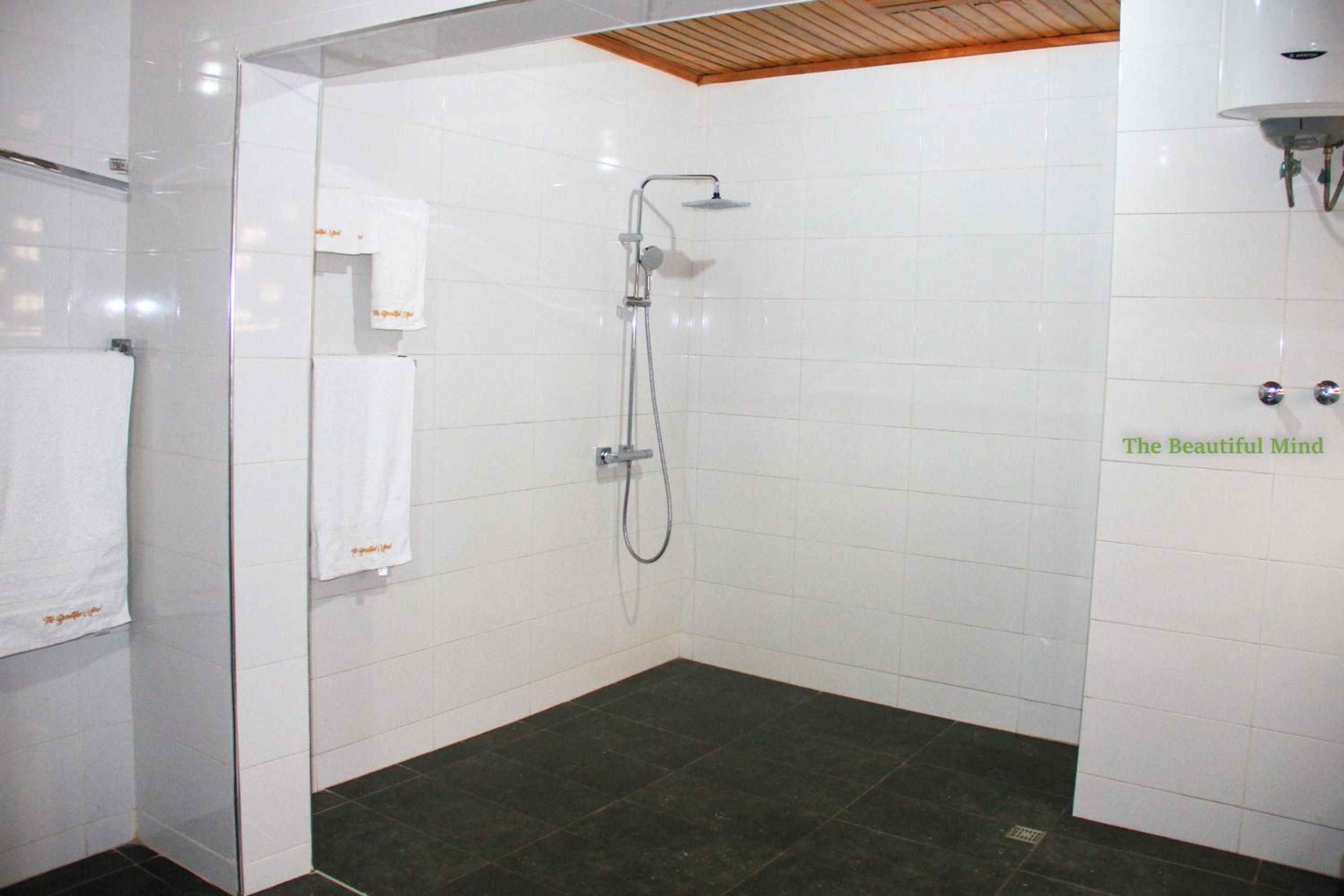 The Beautiful Mind Four Bedroom Apartment view 5