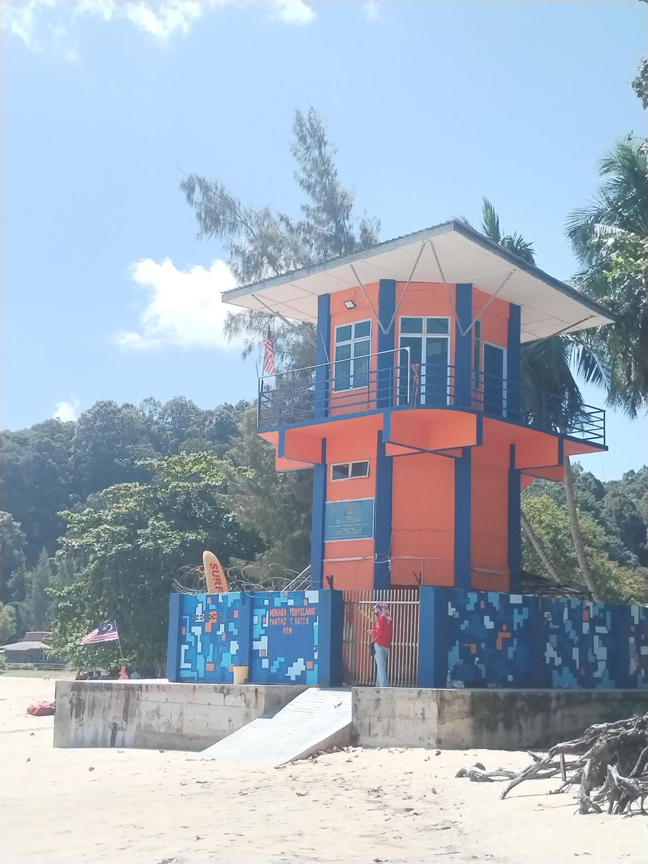 Teluk Batik Holiday Apartment
