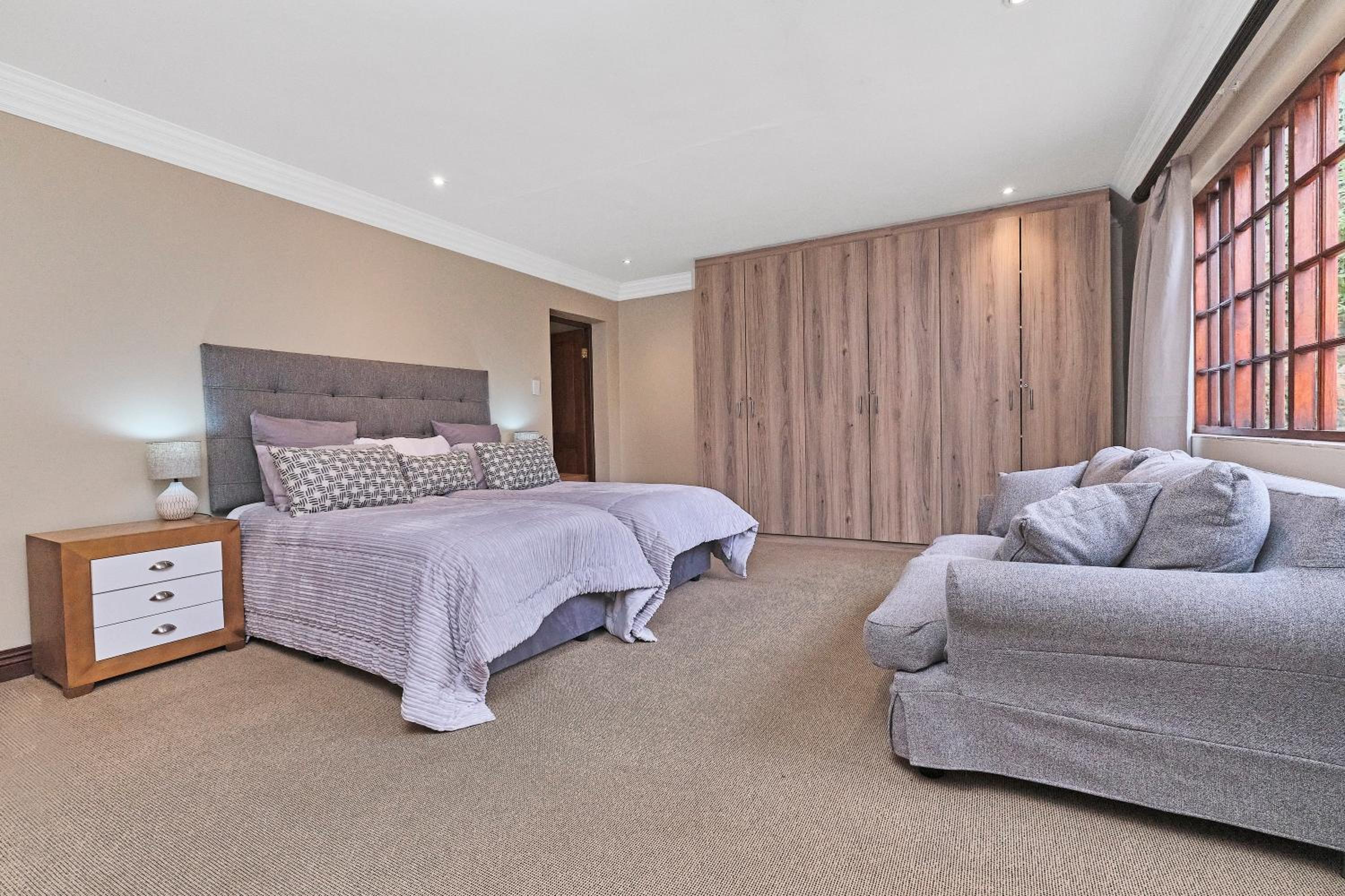 Rose Road Manor - Houghton Johannesburg