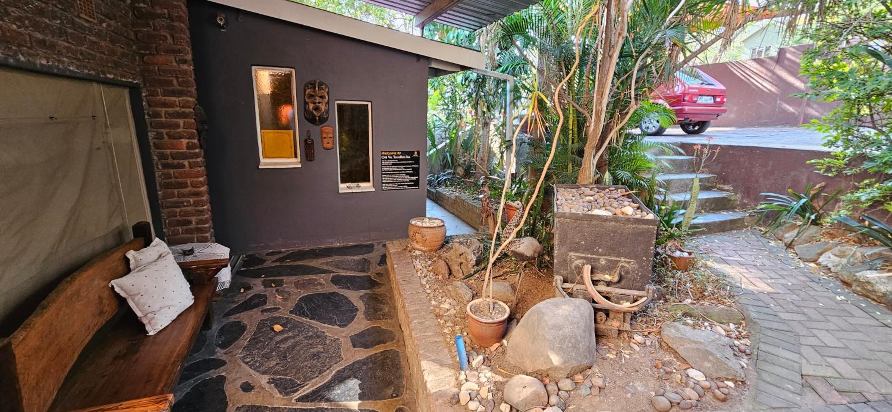 Old Vic Travellers Inn Nelspruit