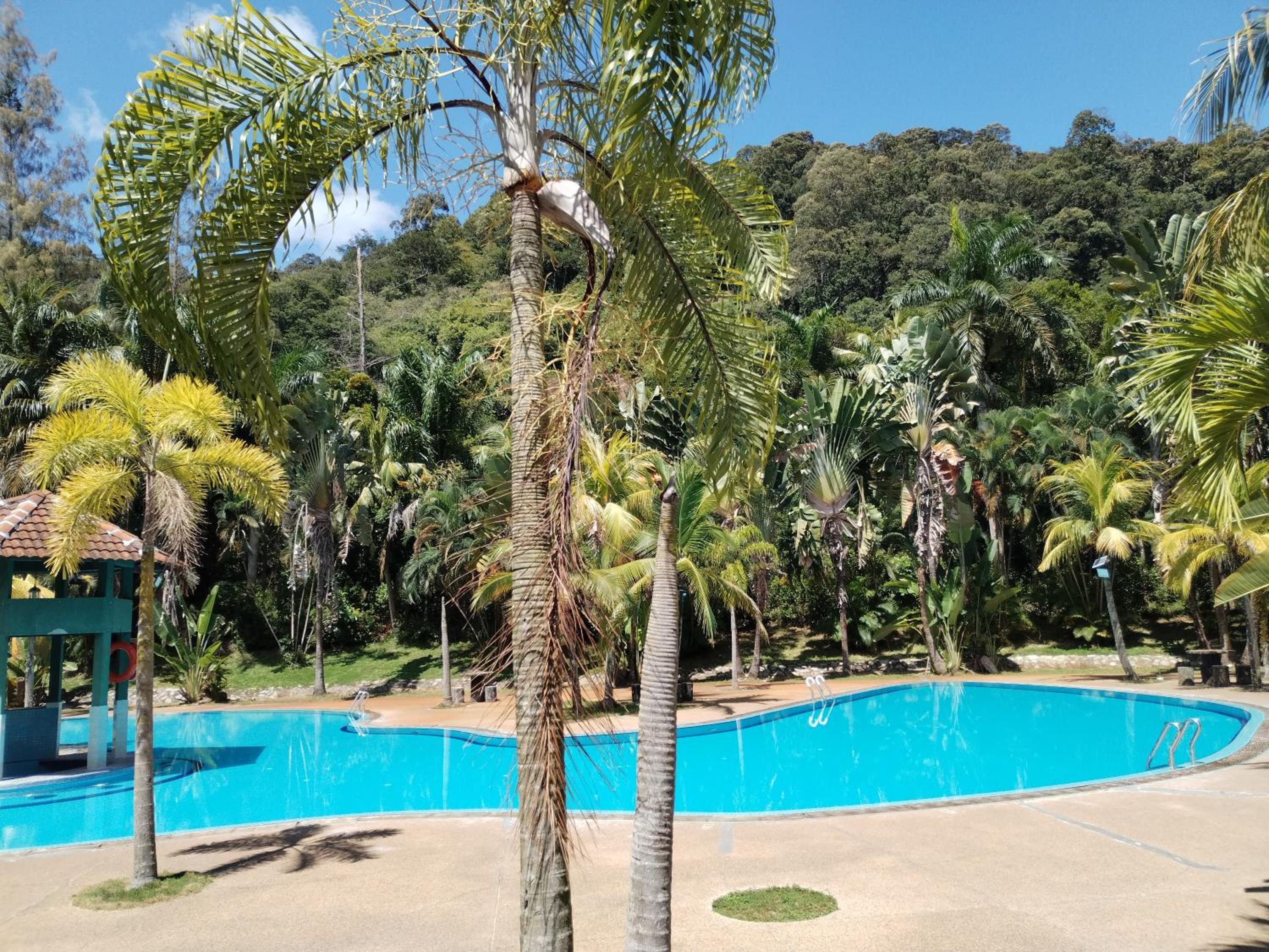 Teluk Batik Holiday Apartment