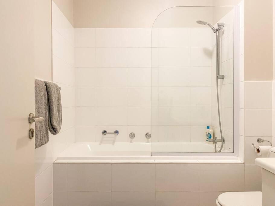 Empire Sol Spacious Muizenberg Beach Apartment view 3