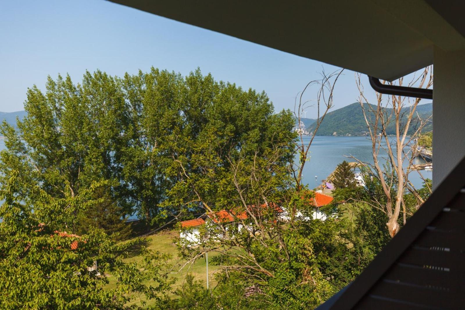 Apartmani PORTO