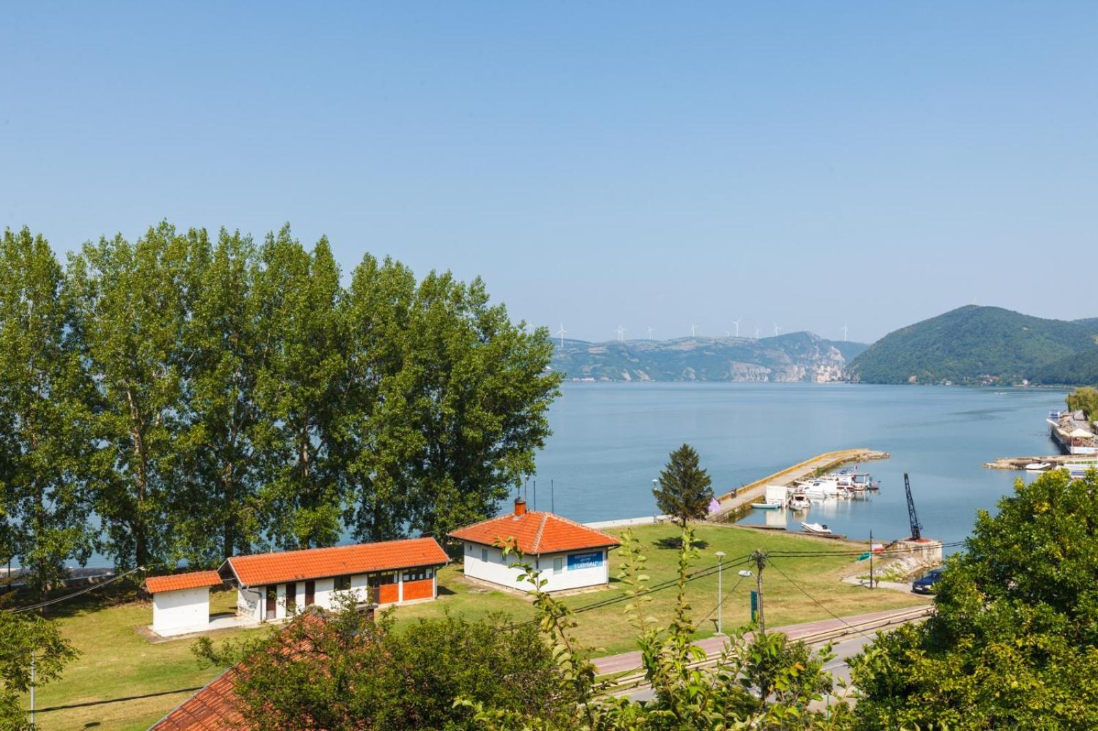 Apartmani PORTO
