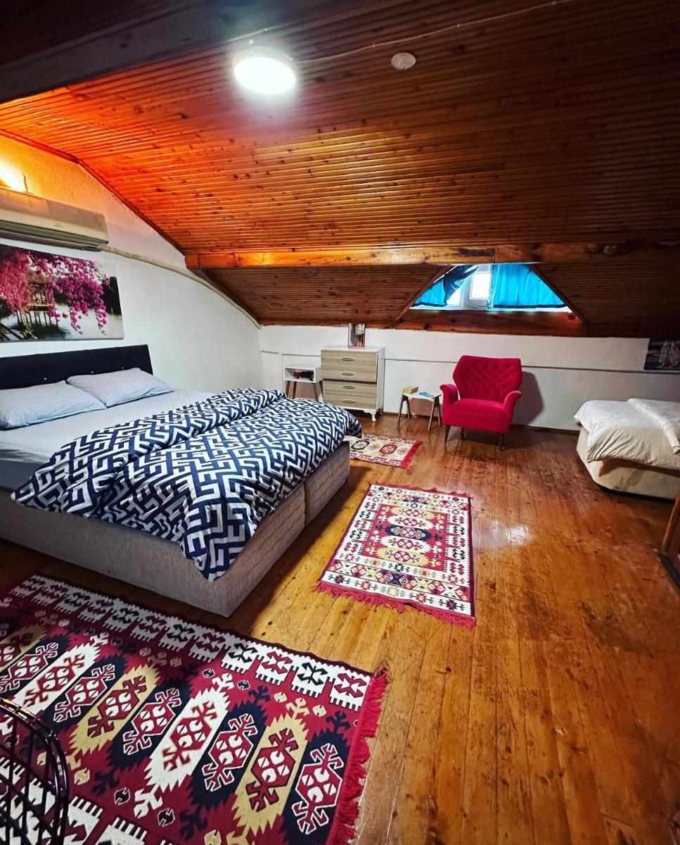 Elite Rooms view 3