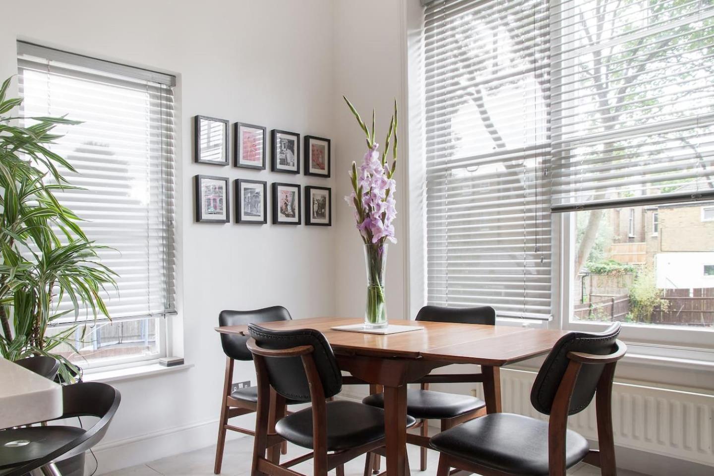 Bright & spacious modern 2 bedroom apartment