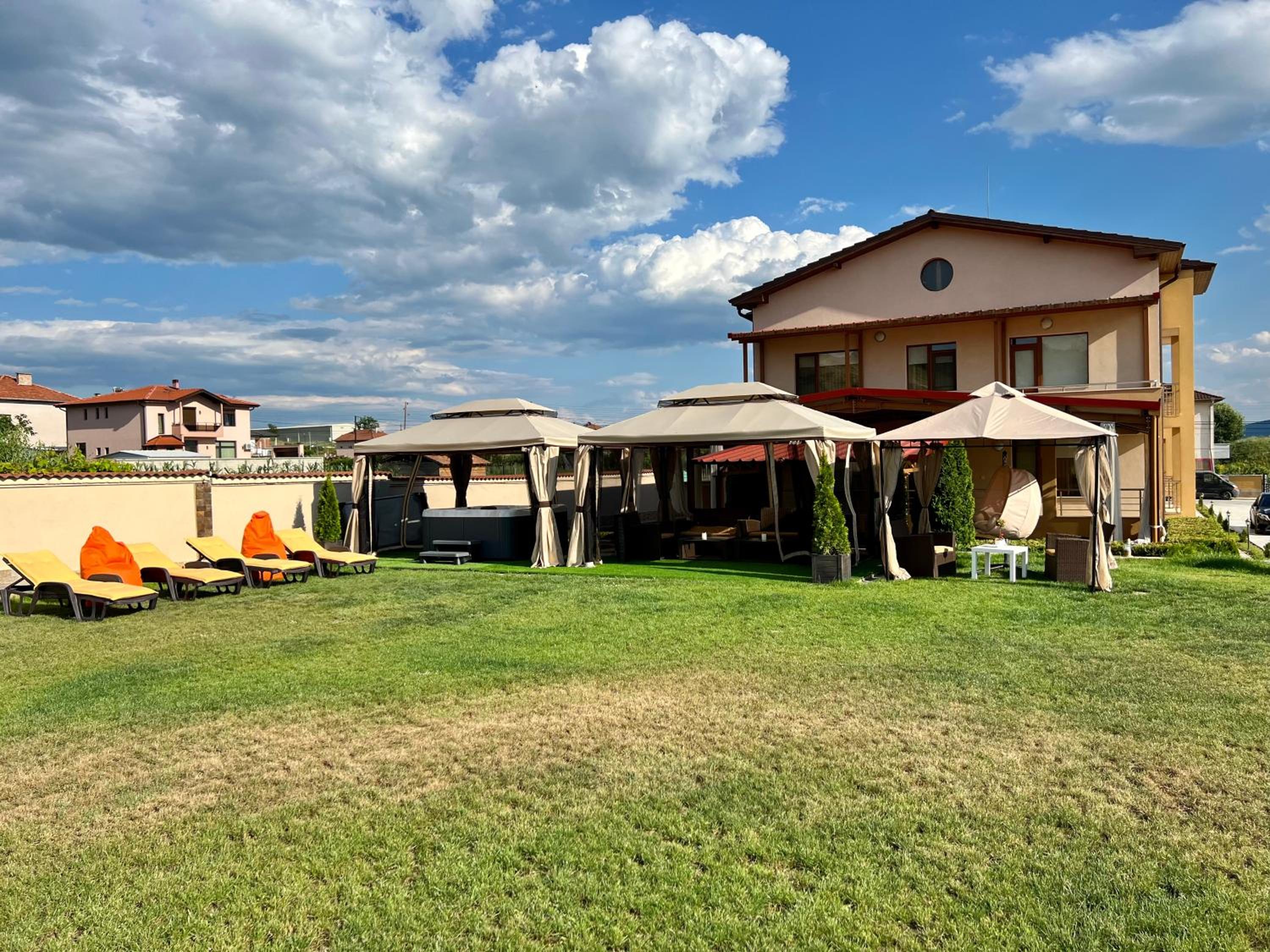 Hani Guest House