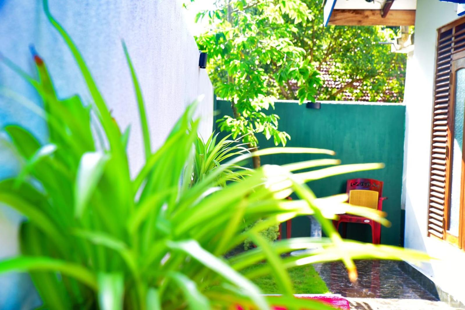 Saki Villa, boat tours & sea food with rotti