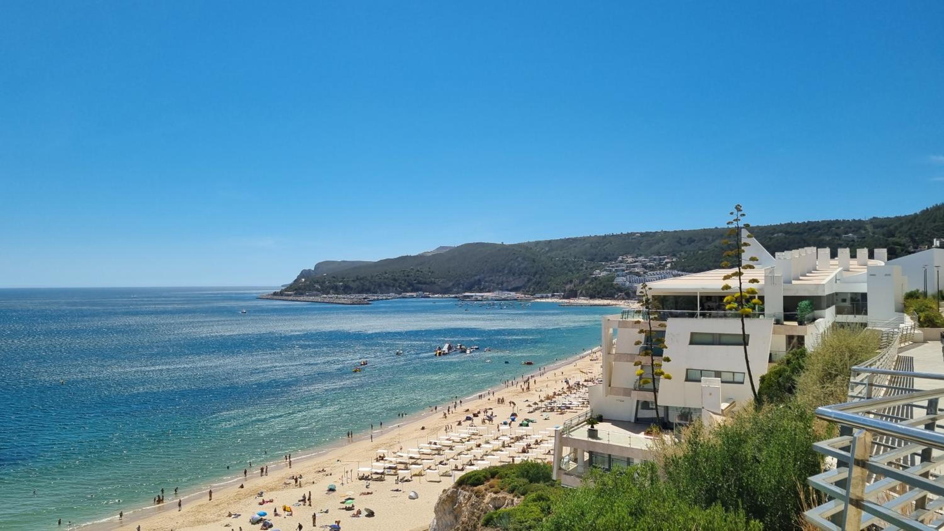 Sesimbra Sun&Sea - Beachfront Apartment! view 5