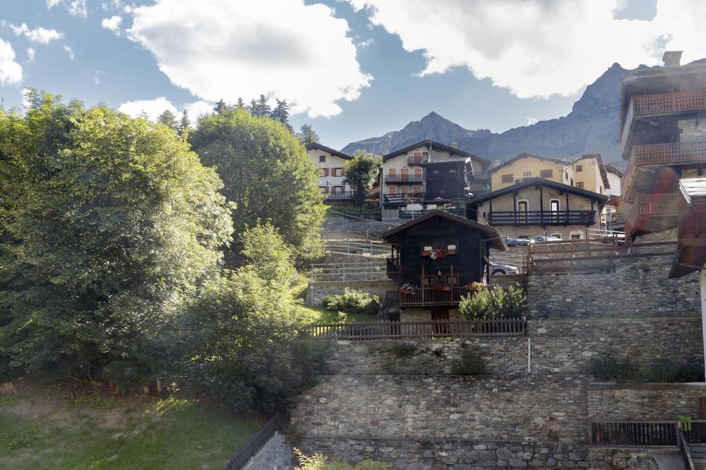 HelloChalet - Chez León view 2